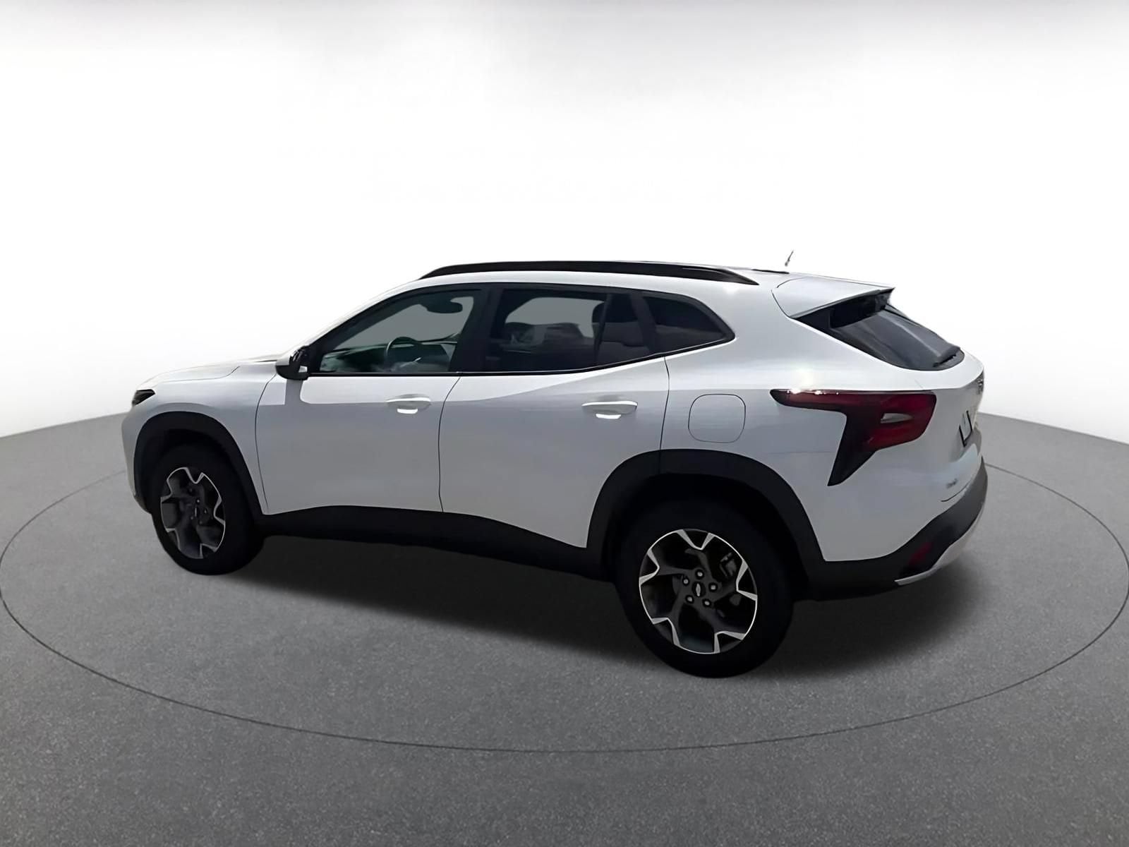Thumbnail: 2025 Chevrolet Trax - 9
