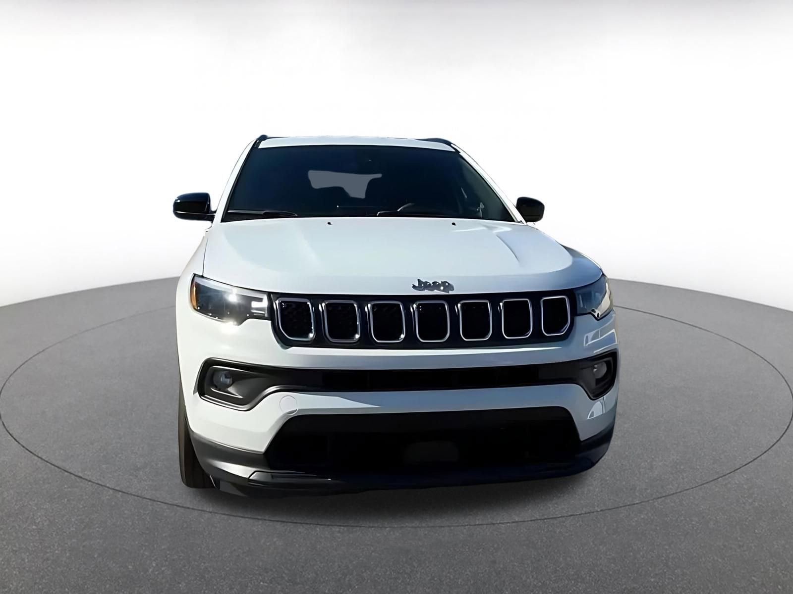 Thumbnail: 2023 Jeep Compass - 4