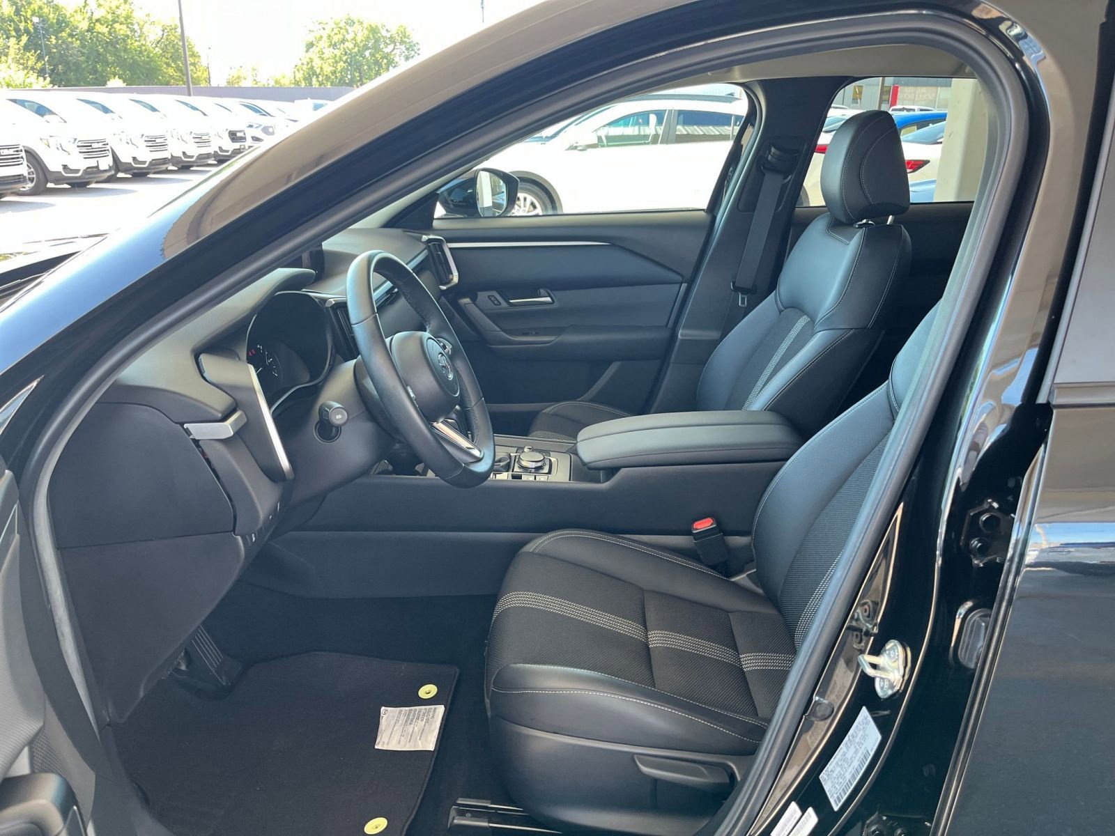 Thumbnail: 2025 Mazda CX-50 - 25