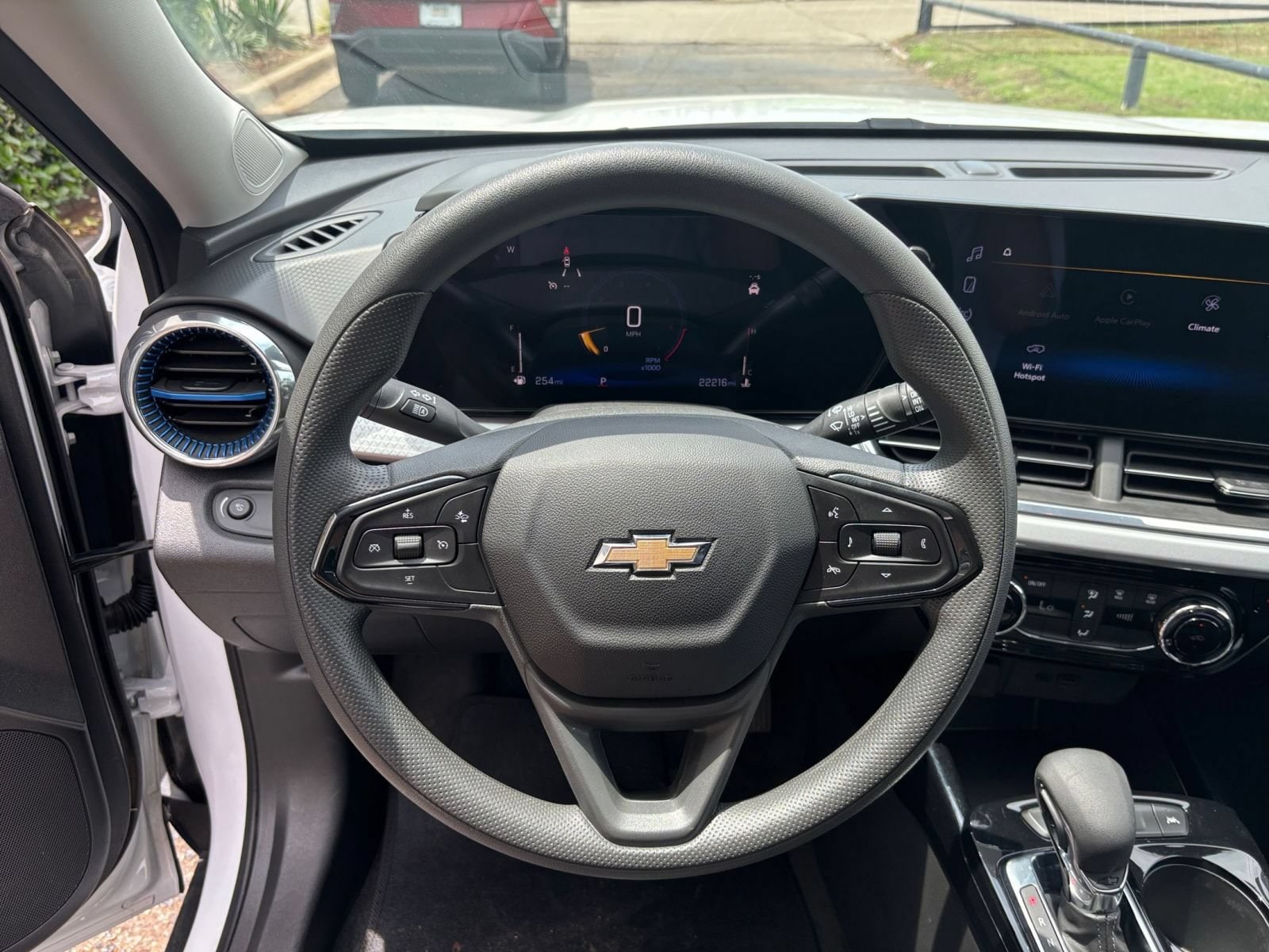 Thumbnail: 2025 Chevrolet Trax - 22
