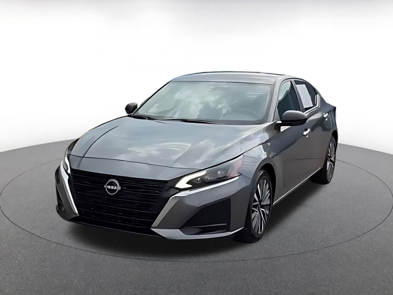 Thumbnail: 2025 Nissan Altima - 7