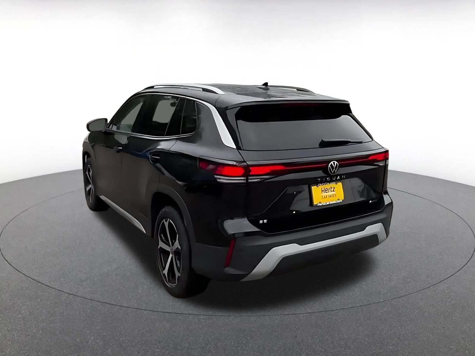 Thumbnail: 2026 Volkswagen Tiguan - 10