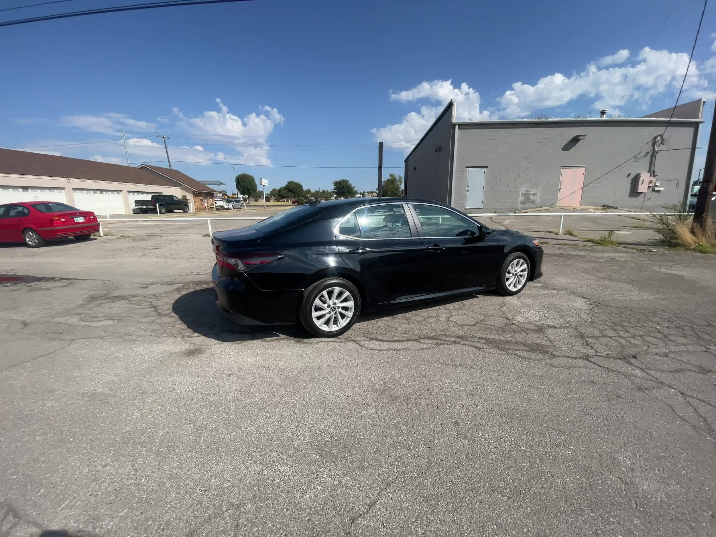 2022 Toyota Camry LE 3