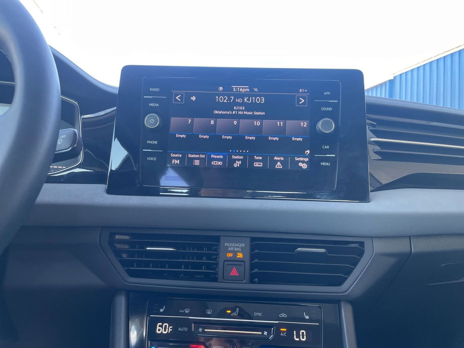 Thumbnail: 2025 Volkswagen Jetta - 21