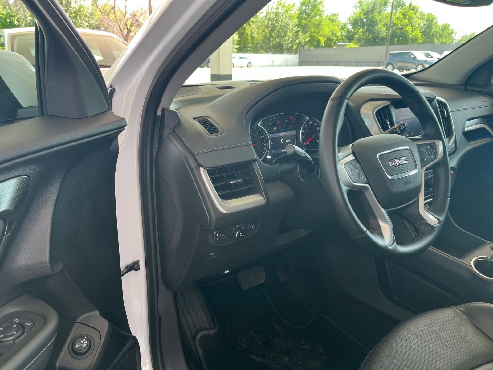 Thumbnail: 2024 GMC Terrain - 34