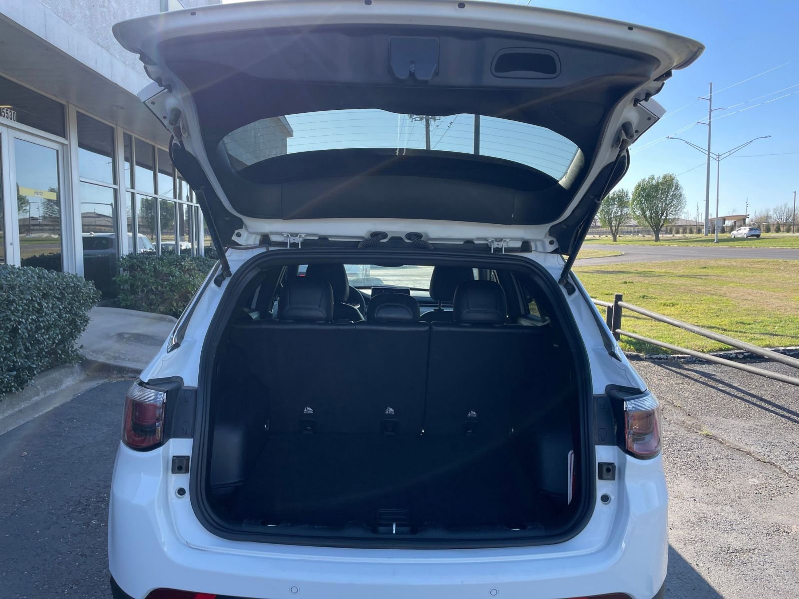 Thumbnail: 2025 Jeep Compass - 32