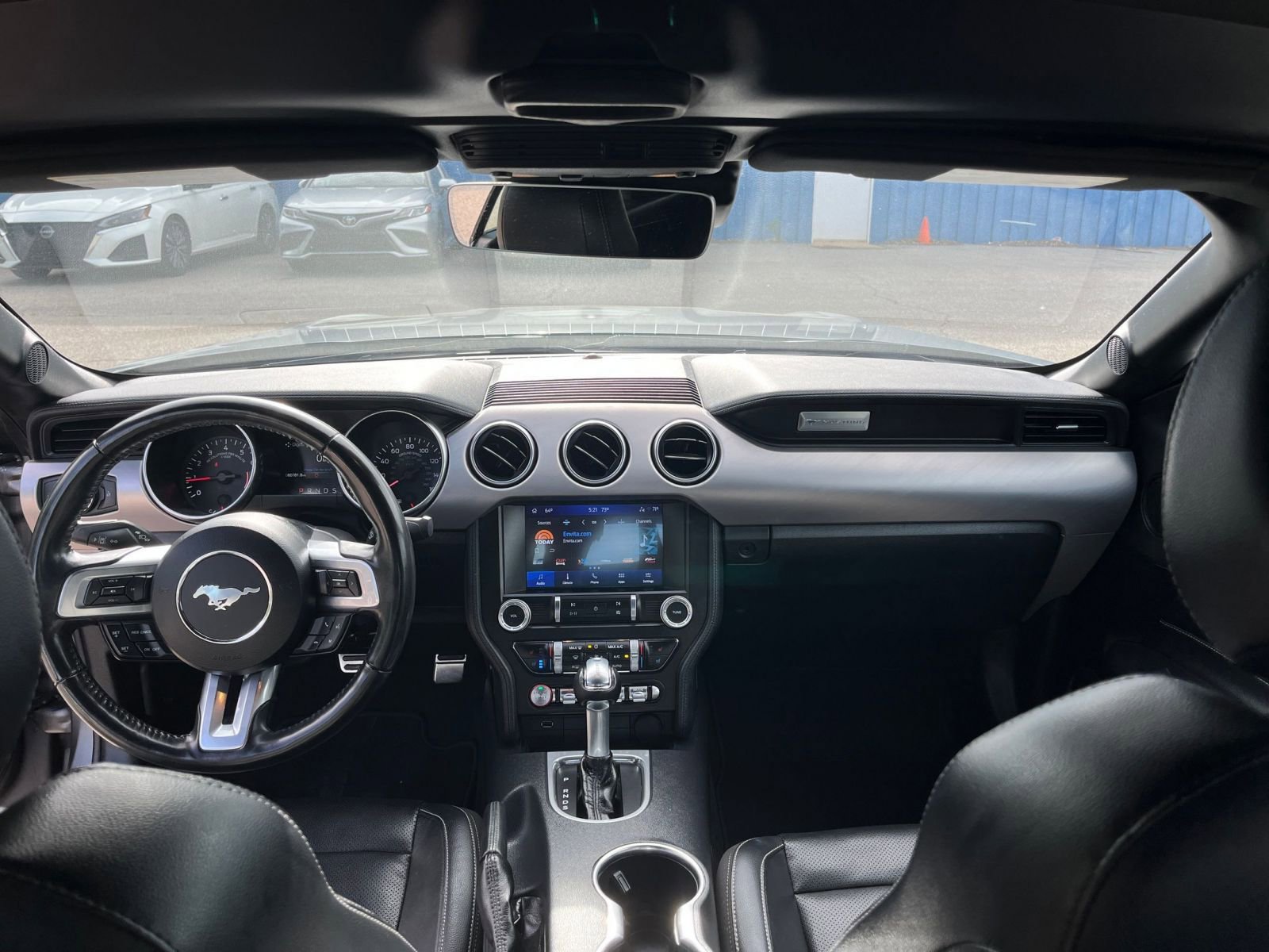 Thumbnail: 2022 Ford Mustang - 32