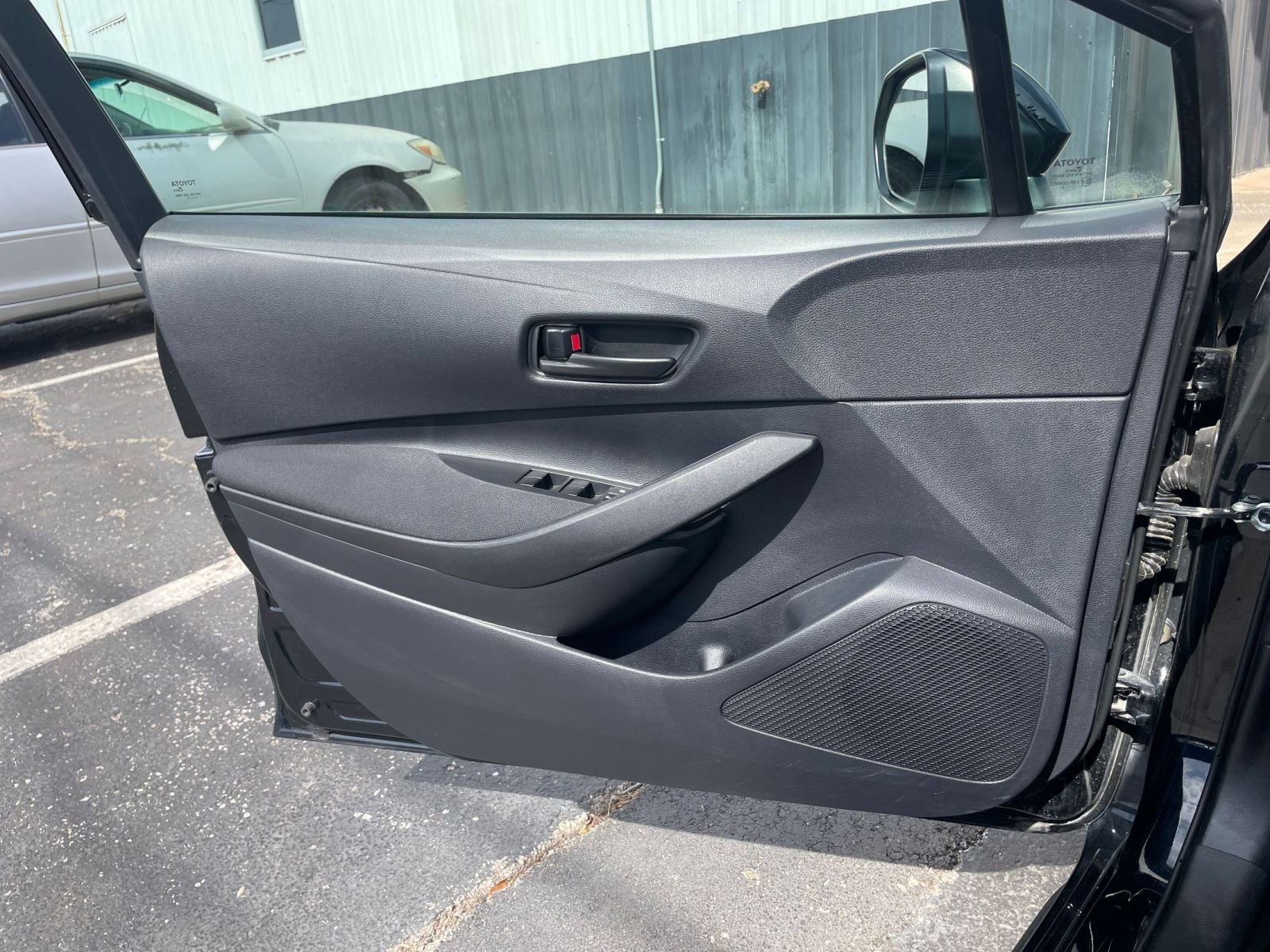 Thumbnail: 2025 Toyota Corolla - 18