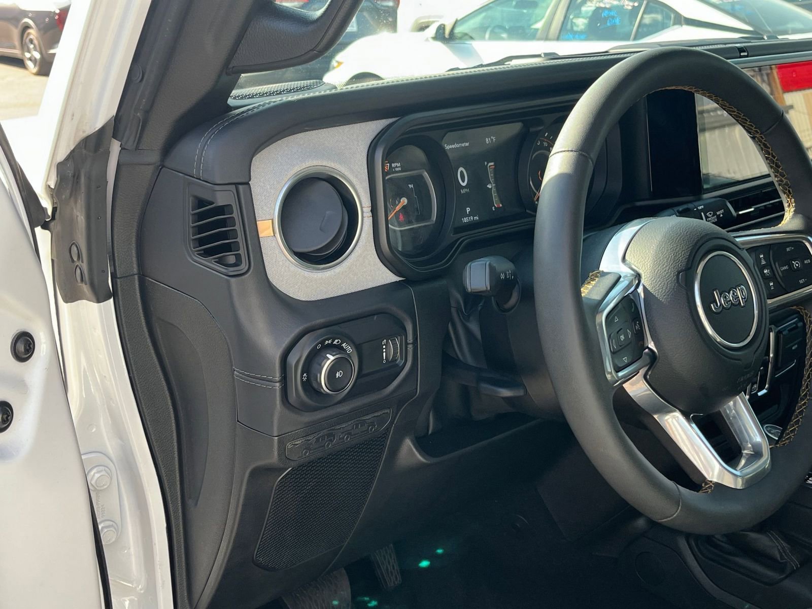 Thumbnail: 2025 Jeep Wrangler - 33