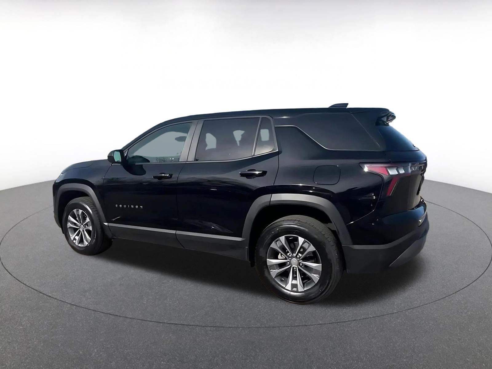 Thumbnail: 2025 Chevrolet Equinox - 10