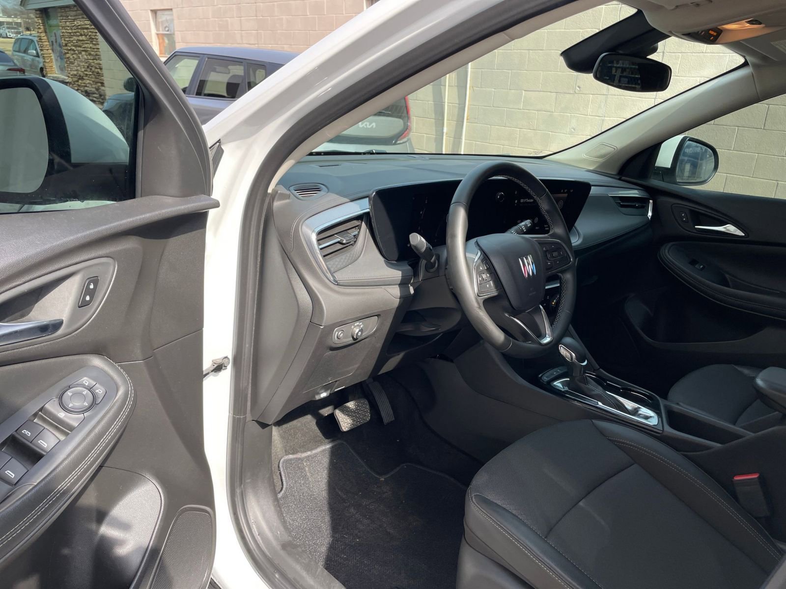 Thumbnail: 2025 Buick Encore GX - 33