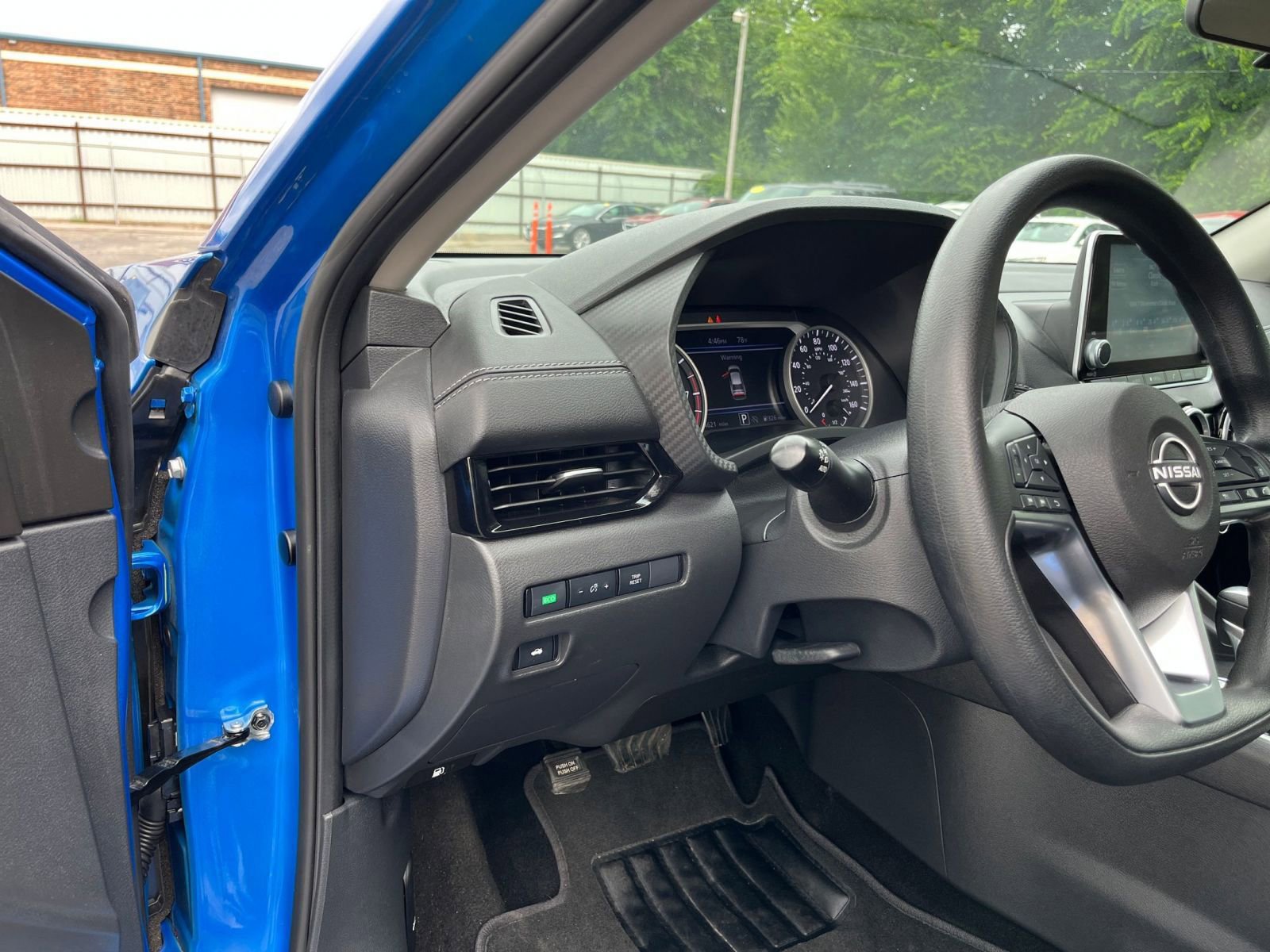 2024 Nissan Sentra SV 32