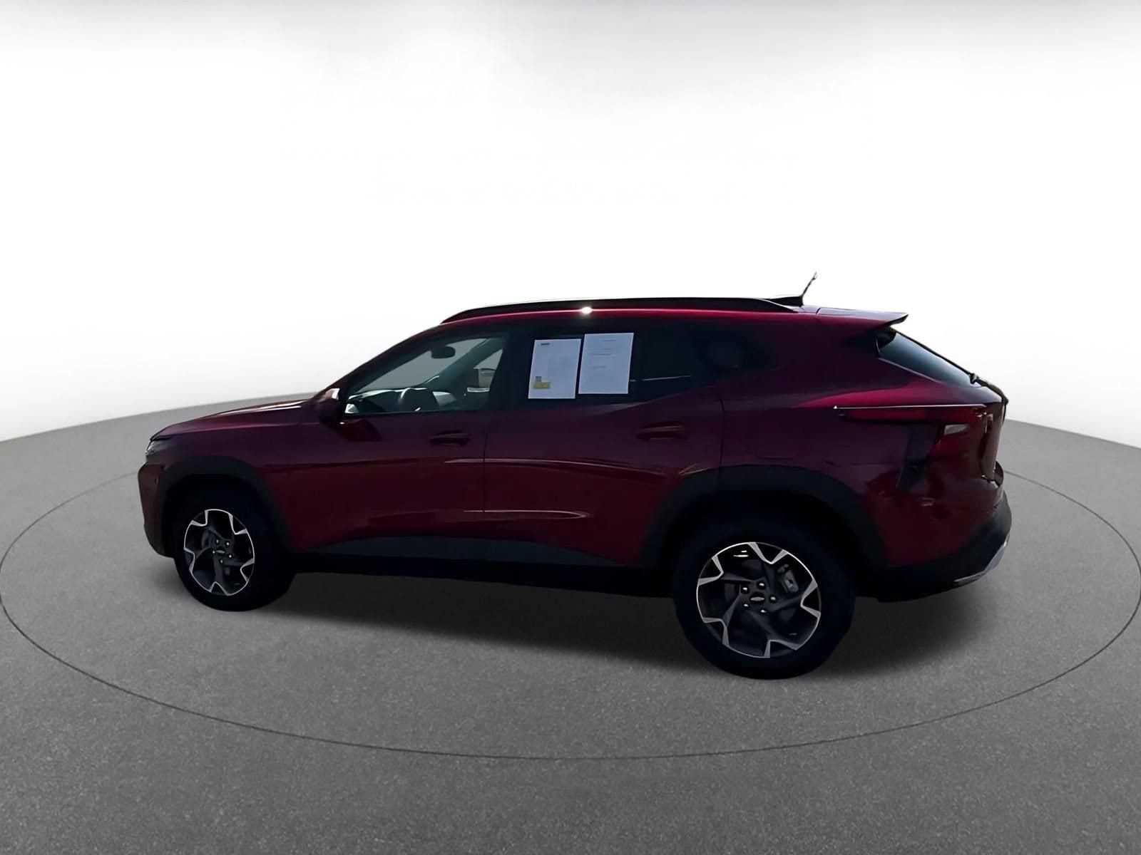 Thumbnail: 2025 Chevrolet Trax - 7