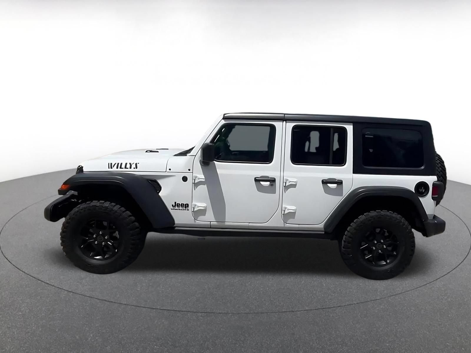 Thumbnail: 2025 Jeep Wrangler - 9