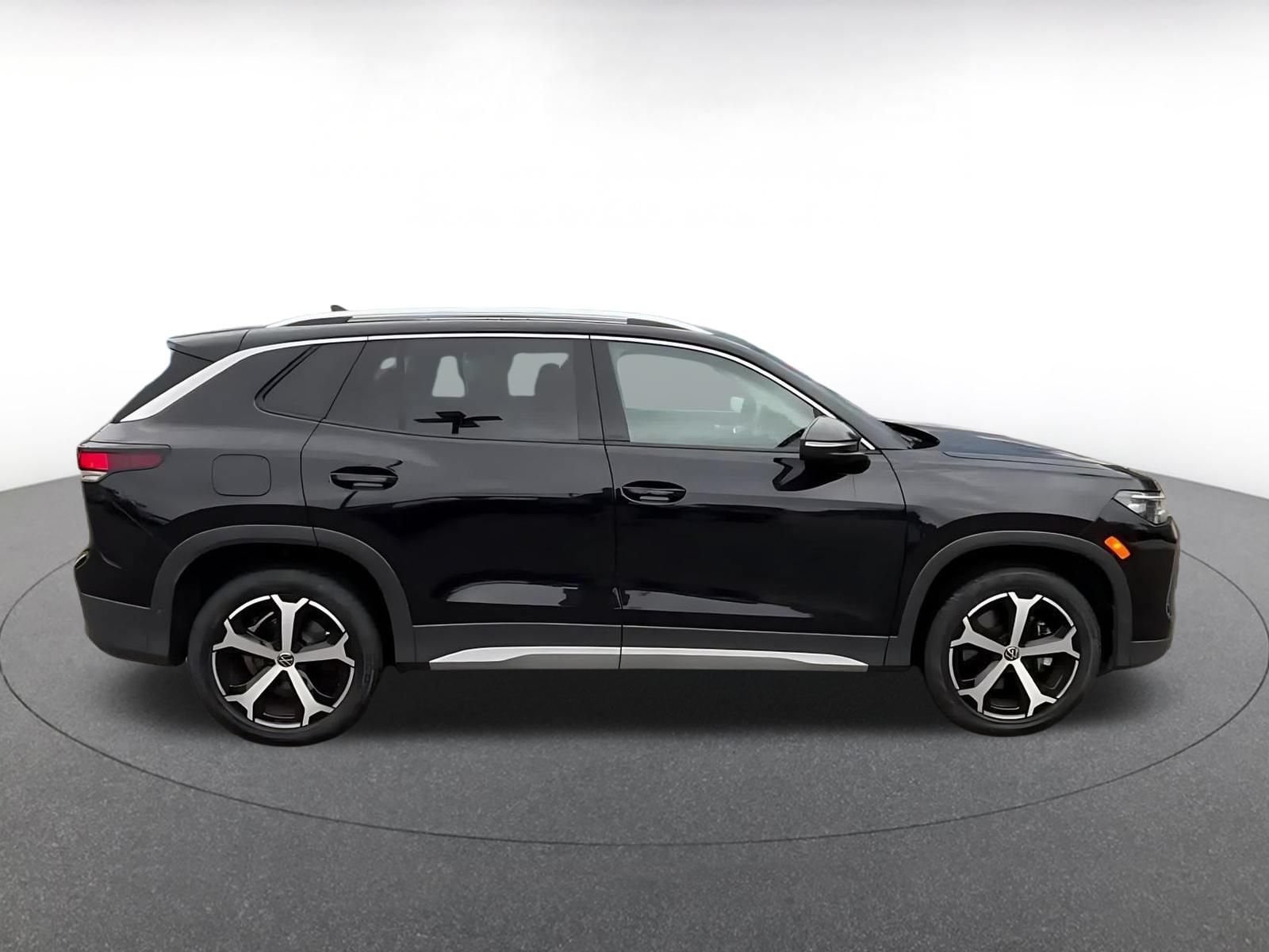 Thumbnail: 2026 Volkswagen Tiguan - 15