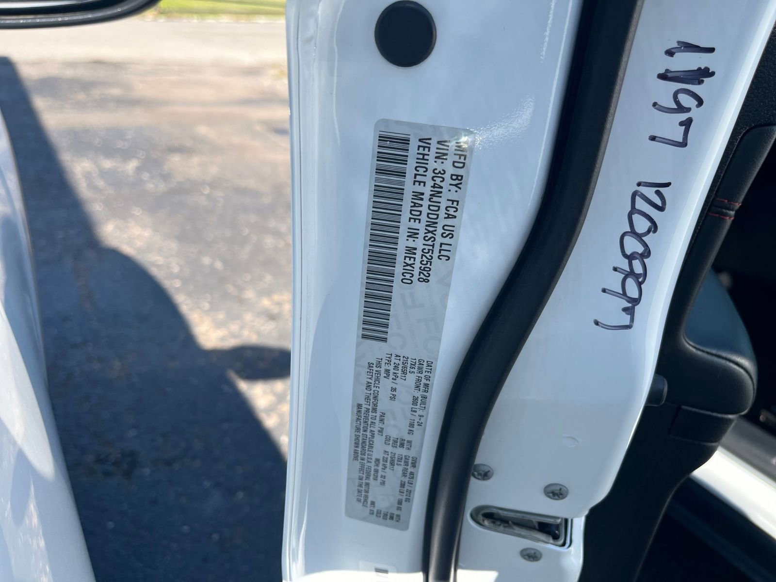 Thumbnail: 2025 Jeep Compass - 28