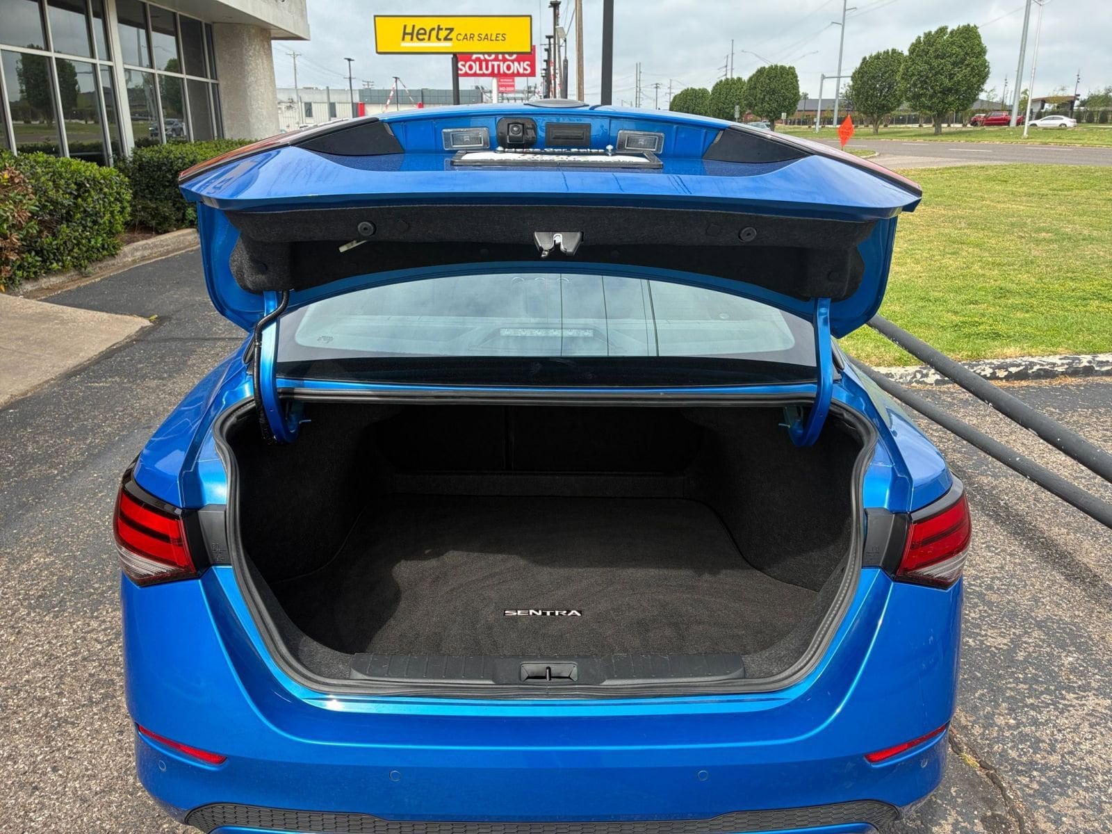 Thumbnail: 2025 Nissan Sentra - 29