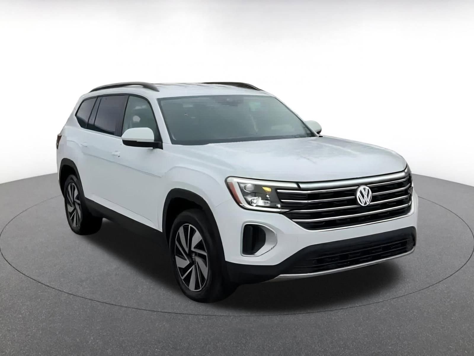 Thumbnail: 2025 Volkswagen Atlas - 3