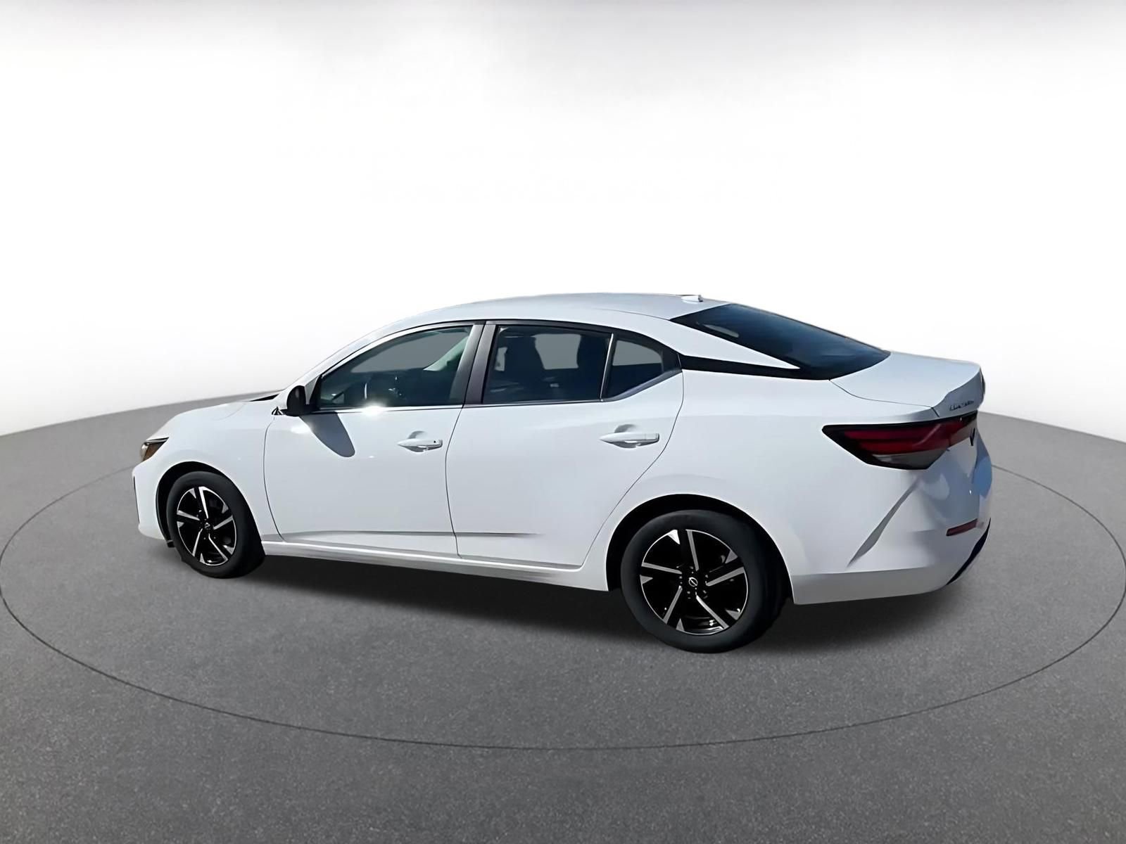 Thumbnail: 2025 Nissan Sentra - 10