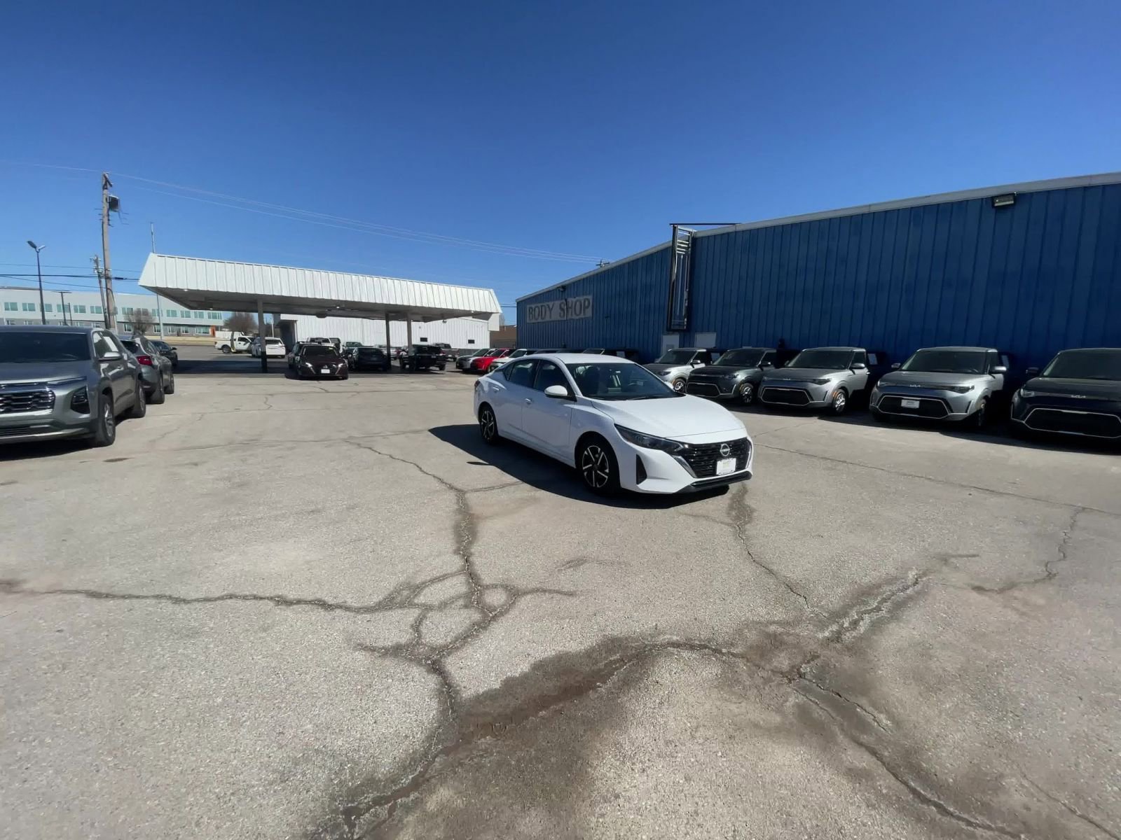 Thumbnail: 2025 Nissan Sentra - 16