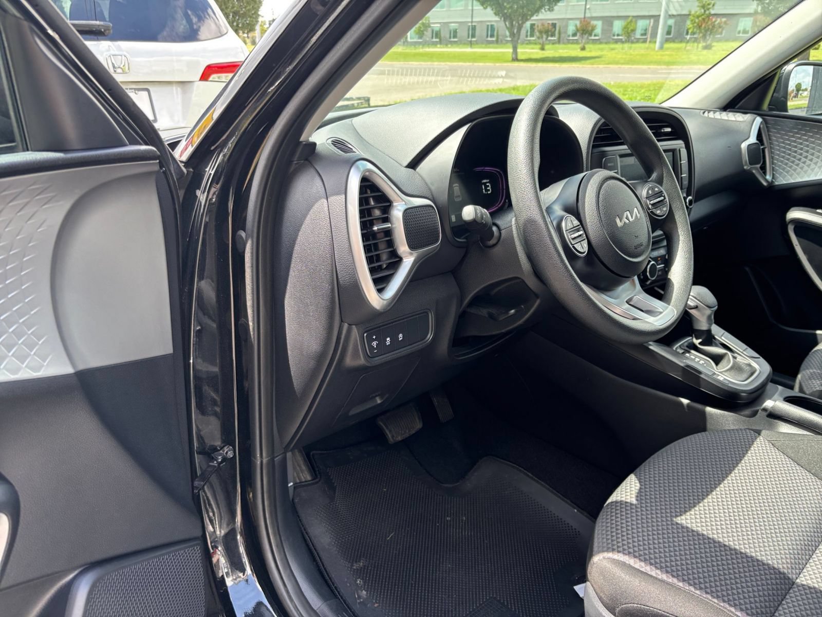 Thumbnail: 2025 Kia Soul - 31