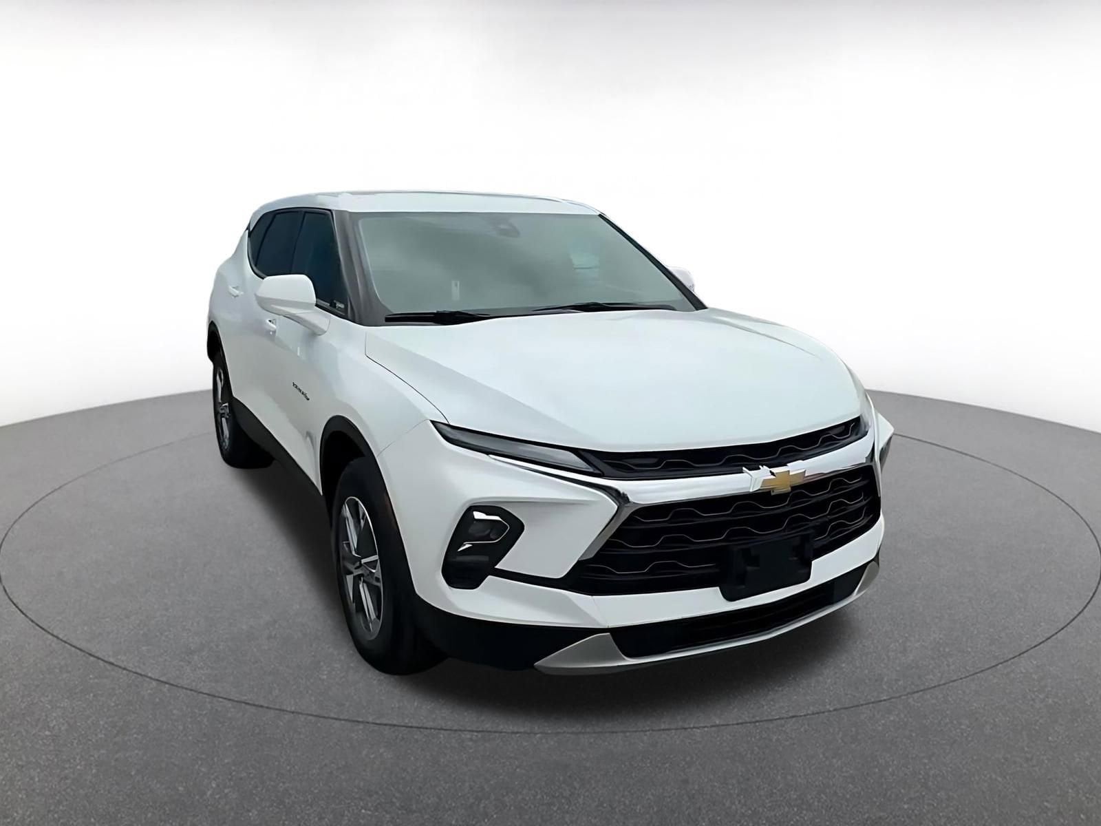 Thumbnail: 2025 Chevrolet Blazer - 3