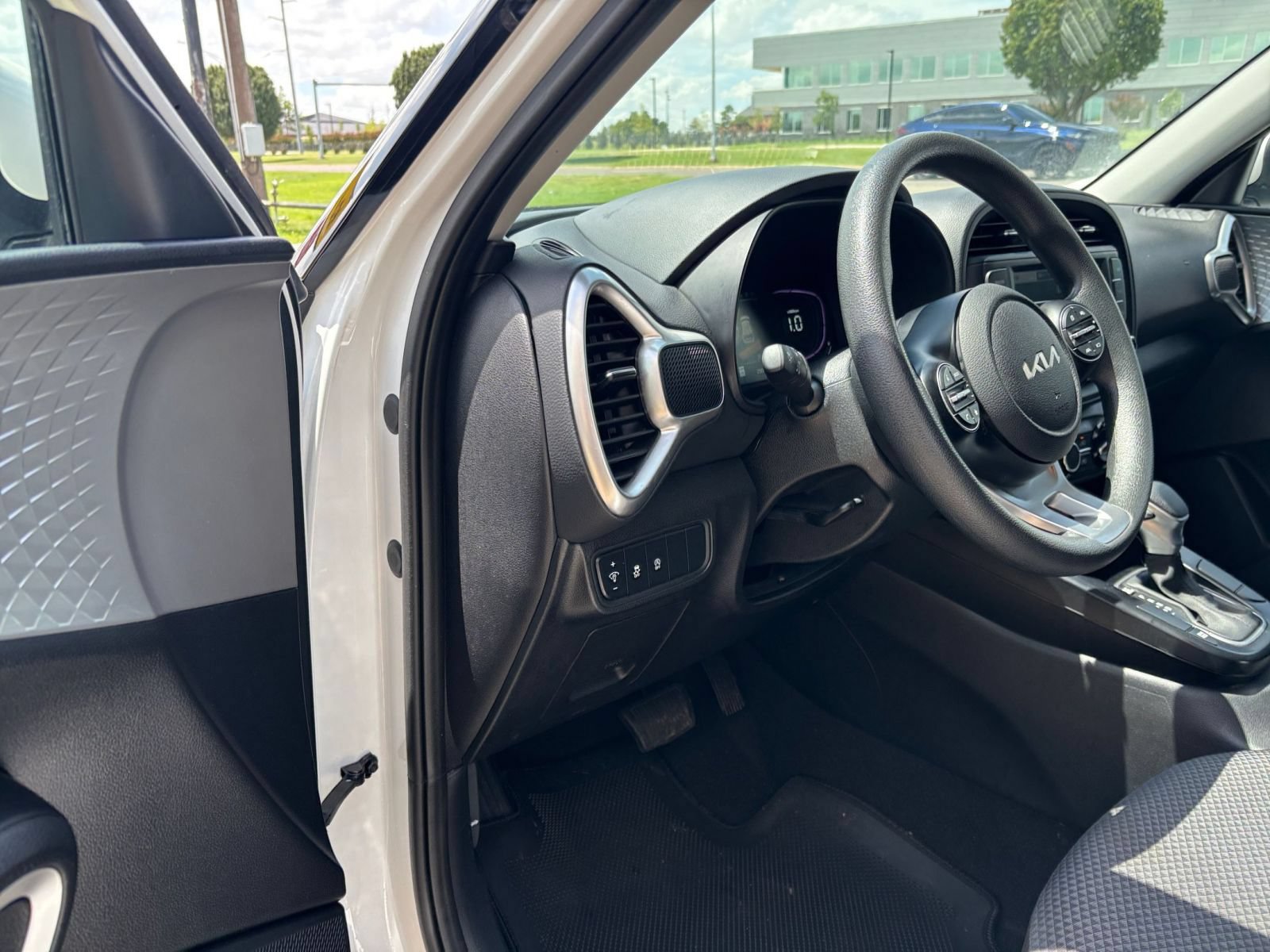 Thumbnail: 2025 Kia Soul - 27