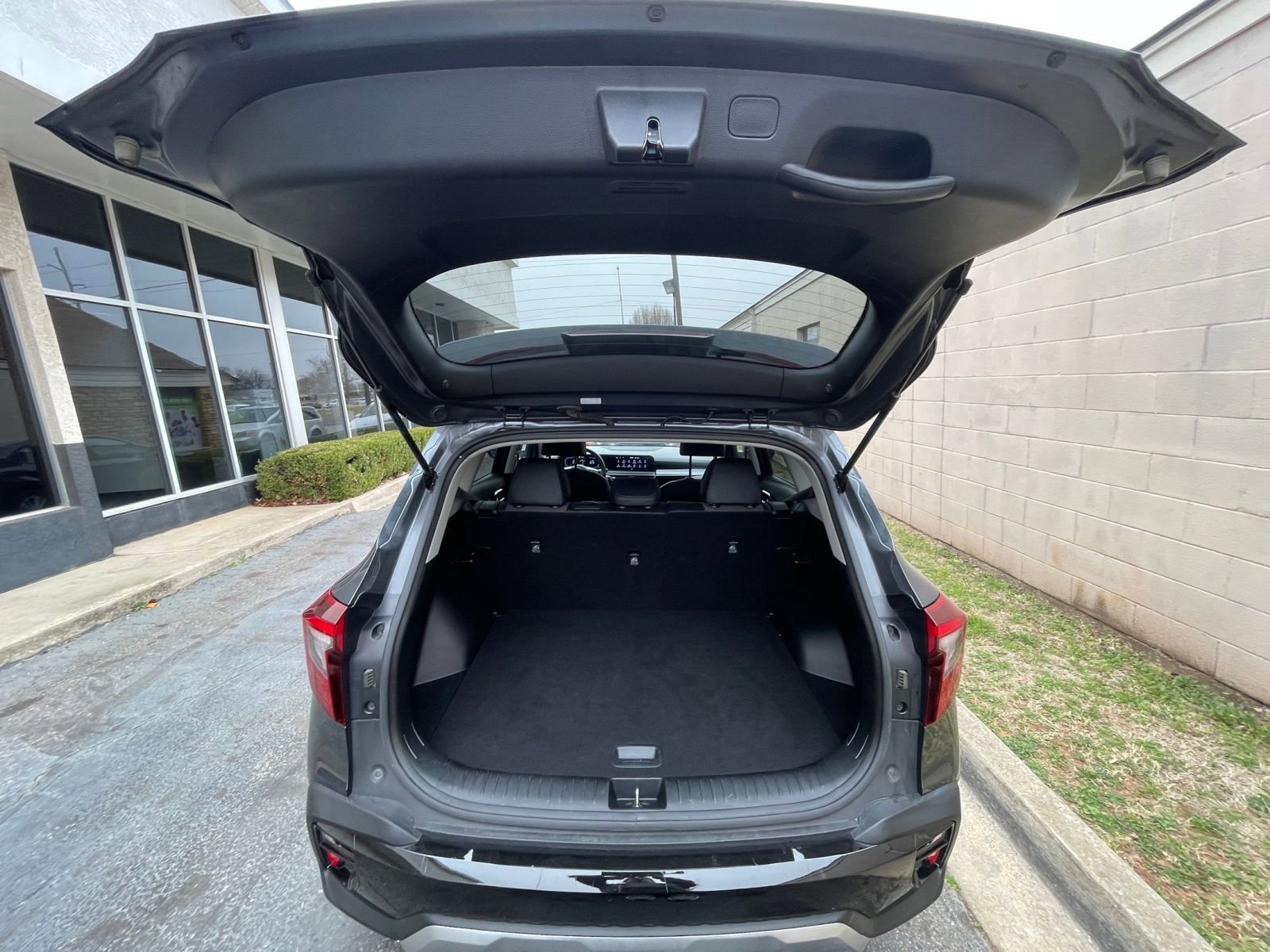 Thumbnail: 2025 Kia Seltos - 32