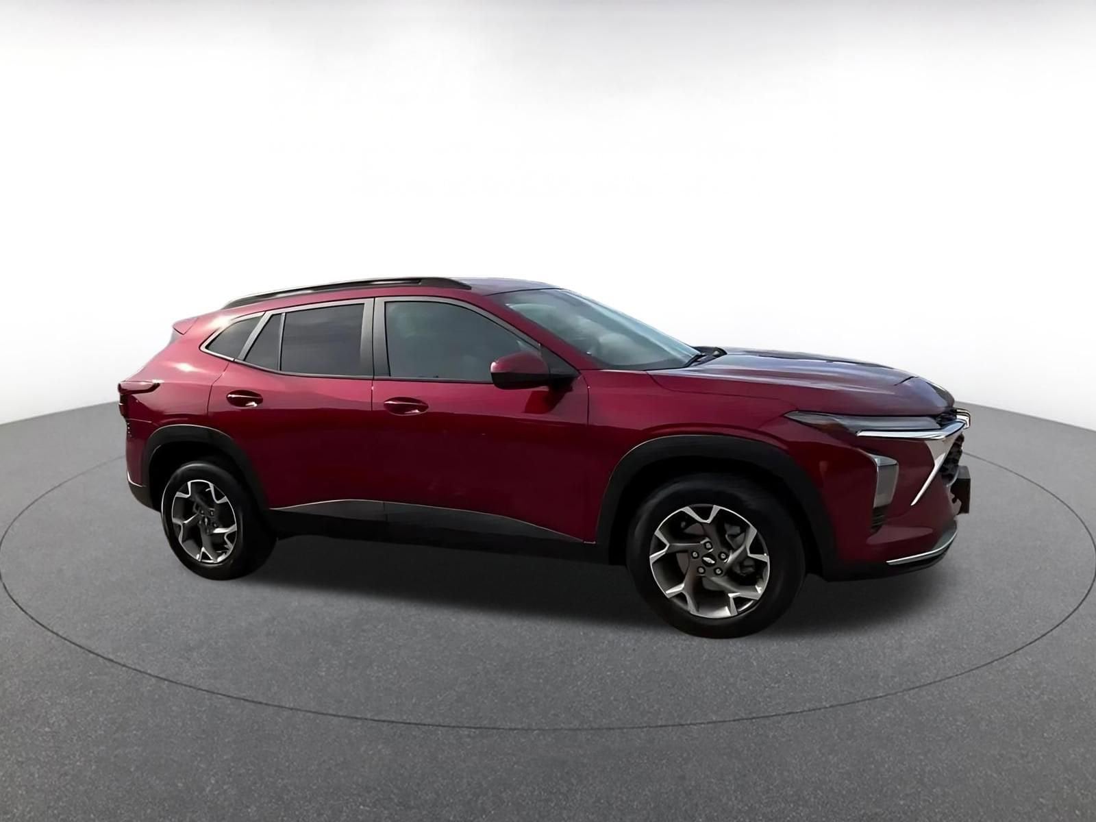 Thumbnail: 2025 Chevrolet Trax - 2