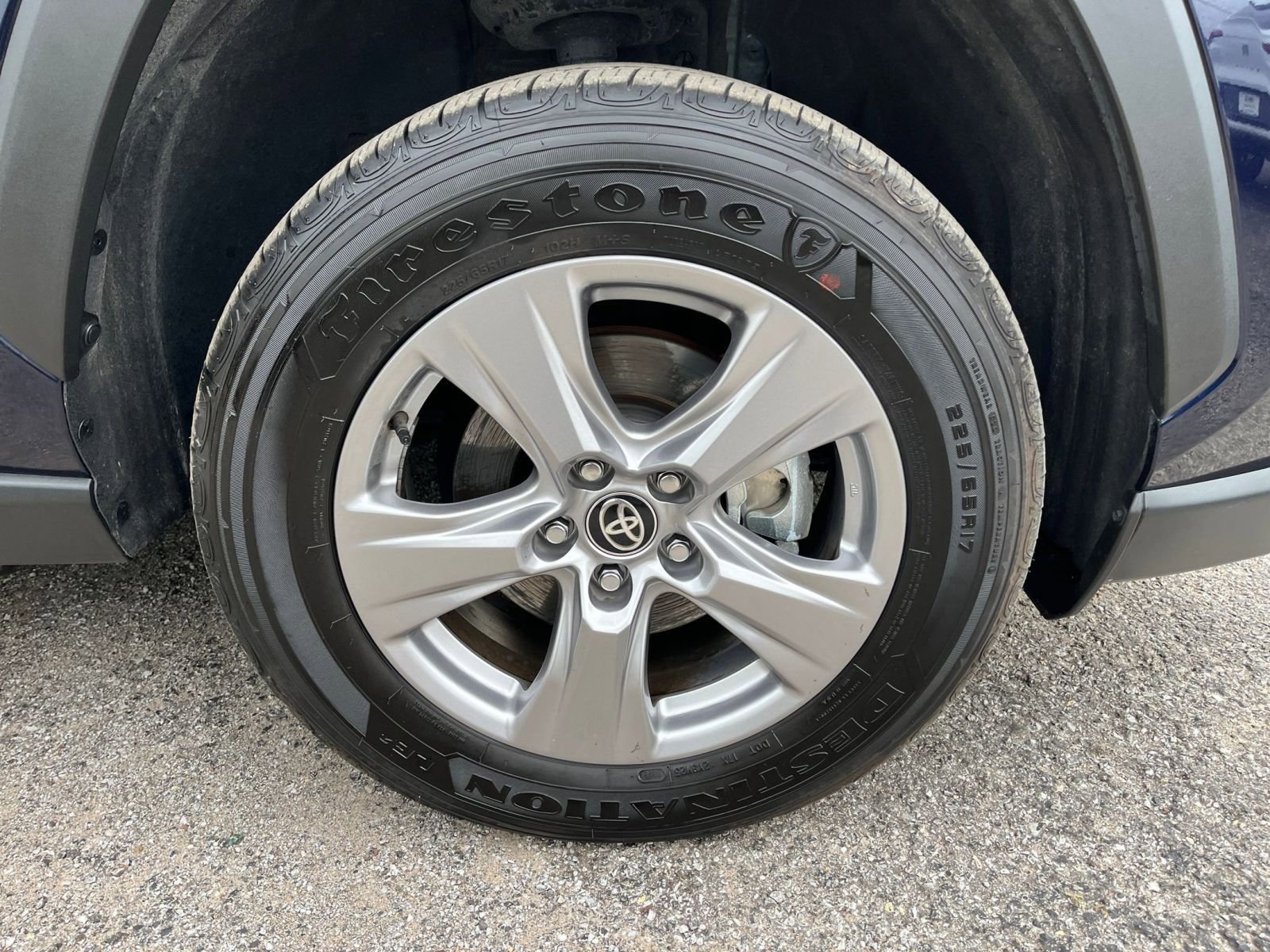 Thumbnail: 2025 Toyota RAV4 - 30