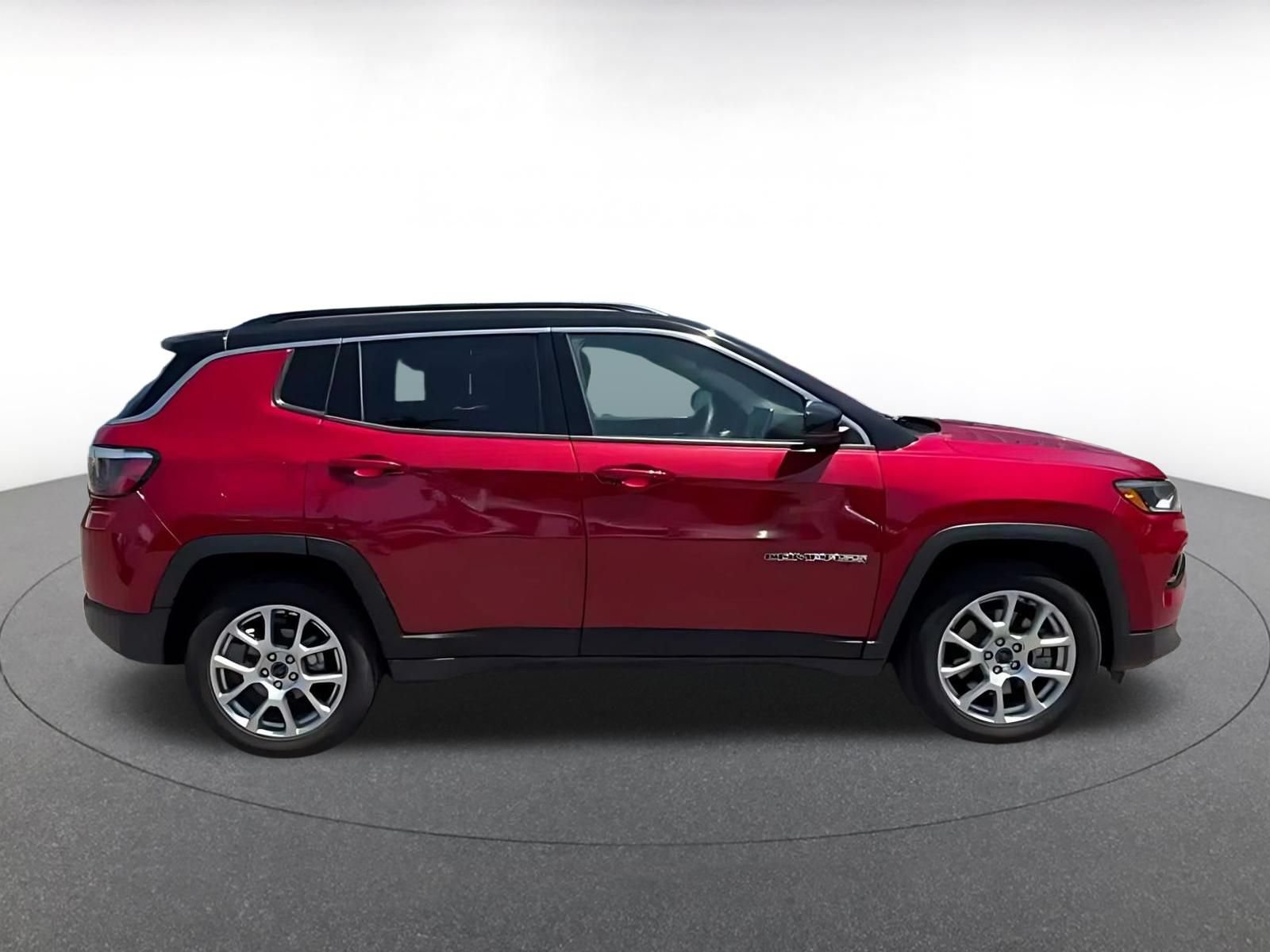 Thumbnail: 2025 Jeep Compass - 13