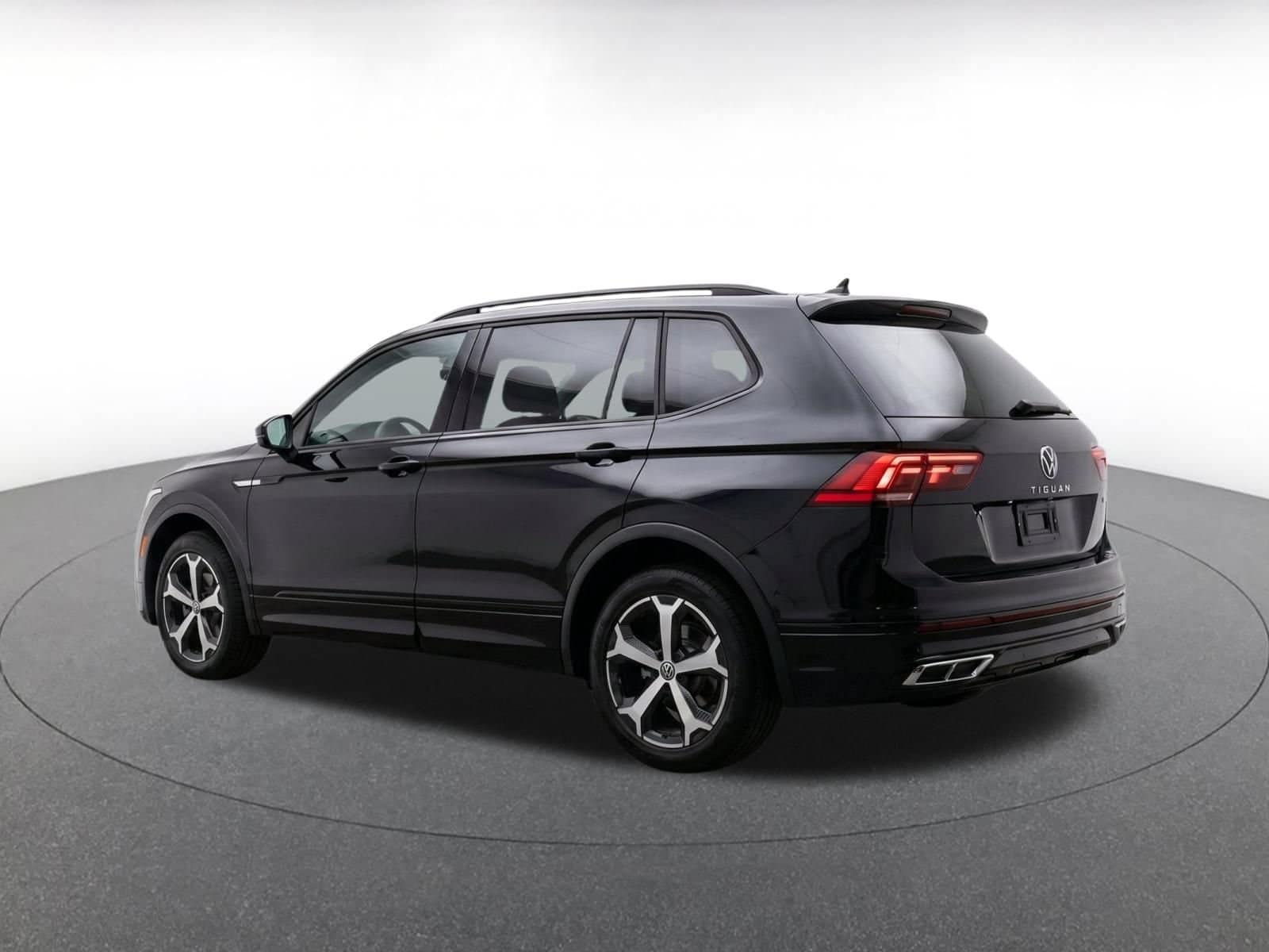 Thumbnail: 2026 Volkswagen Tiguan - 6