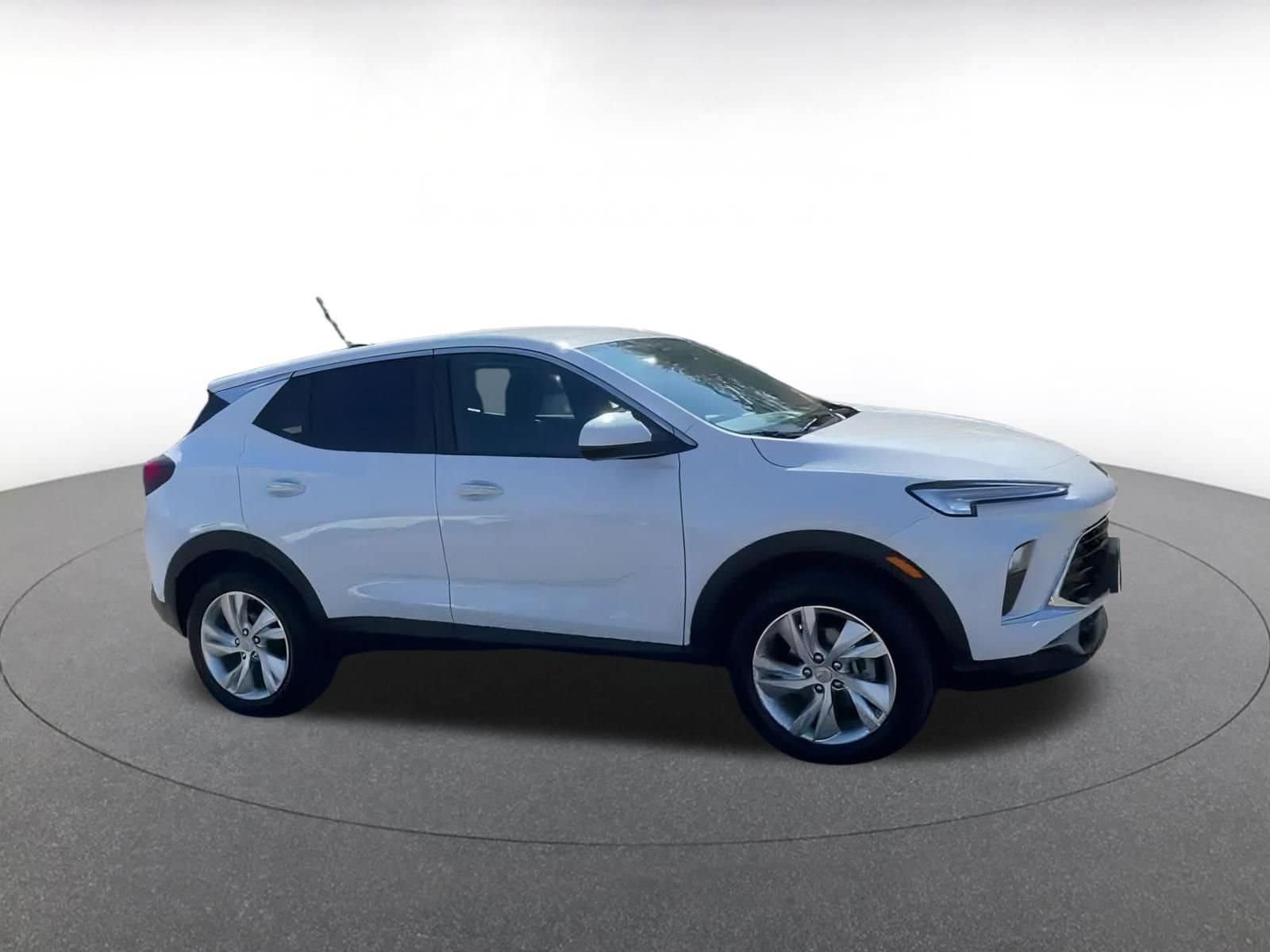 Thumbnail: 2025 Buick Encore GX - 2