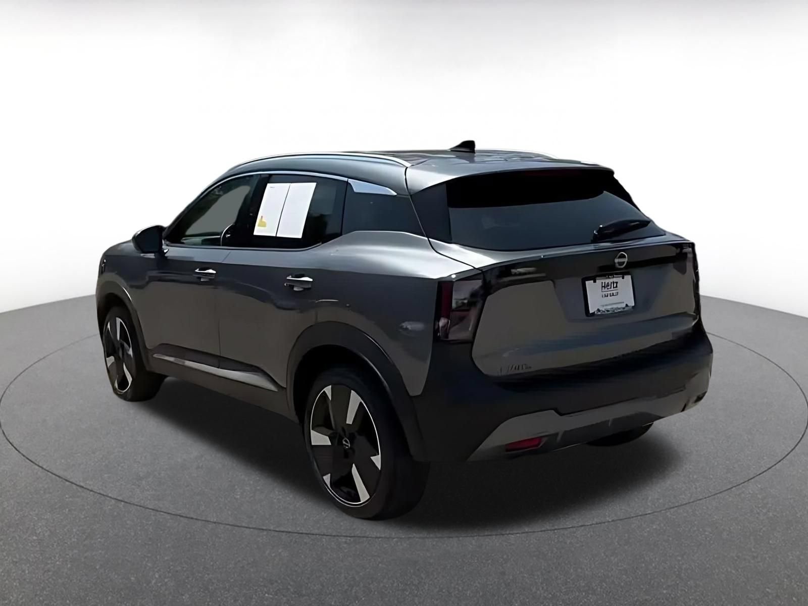Thumbnail: 2026 Nissan Kicks - 9