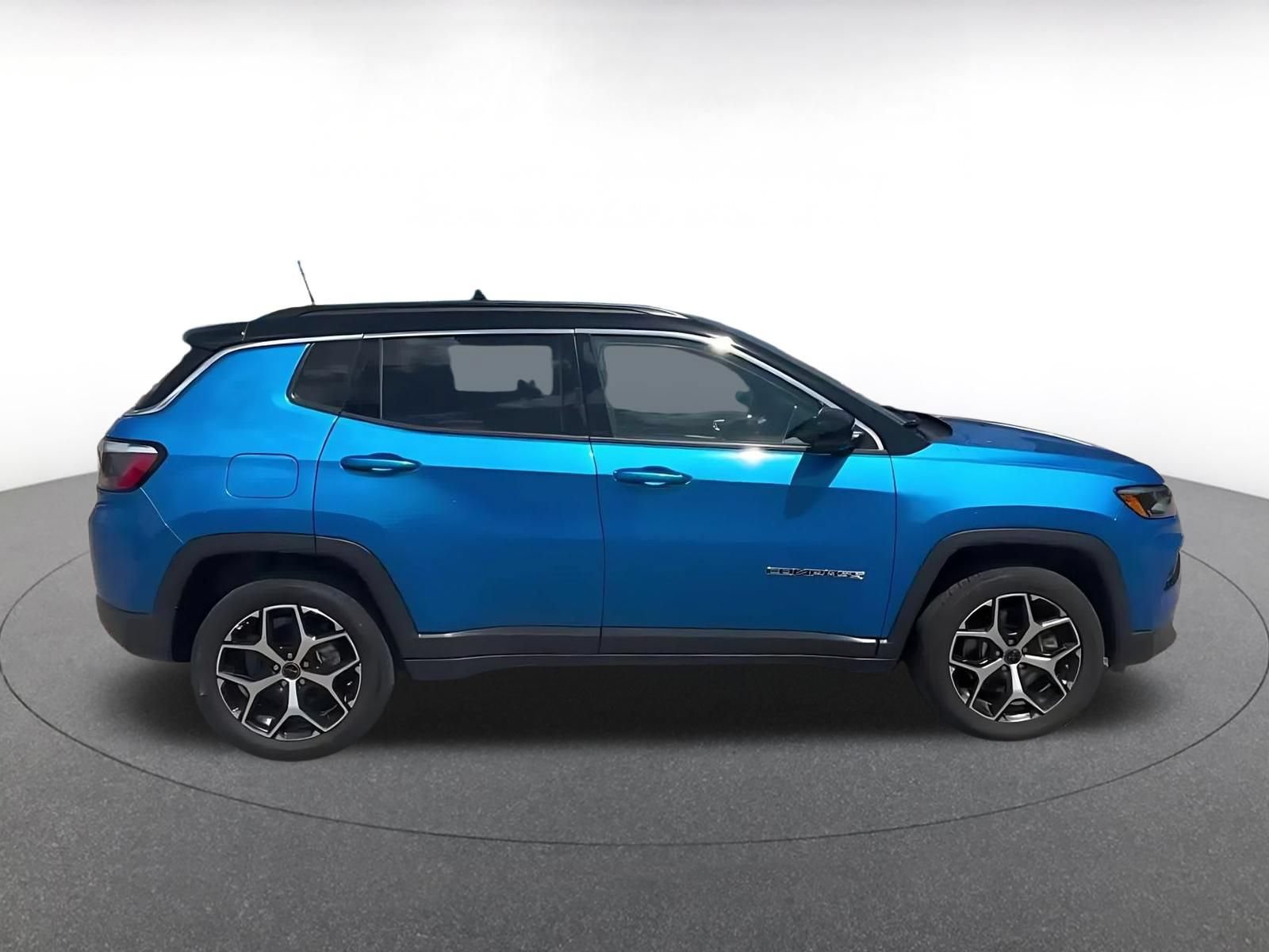 Thumbnail: 2025 Jeep Compass - 13