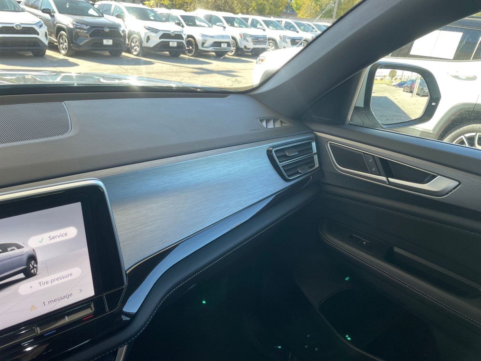 Thumbnail: 2025 Volkswagen Atlas - 35