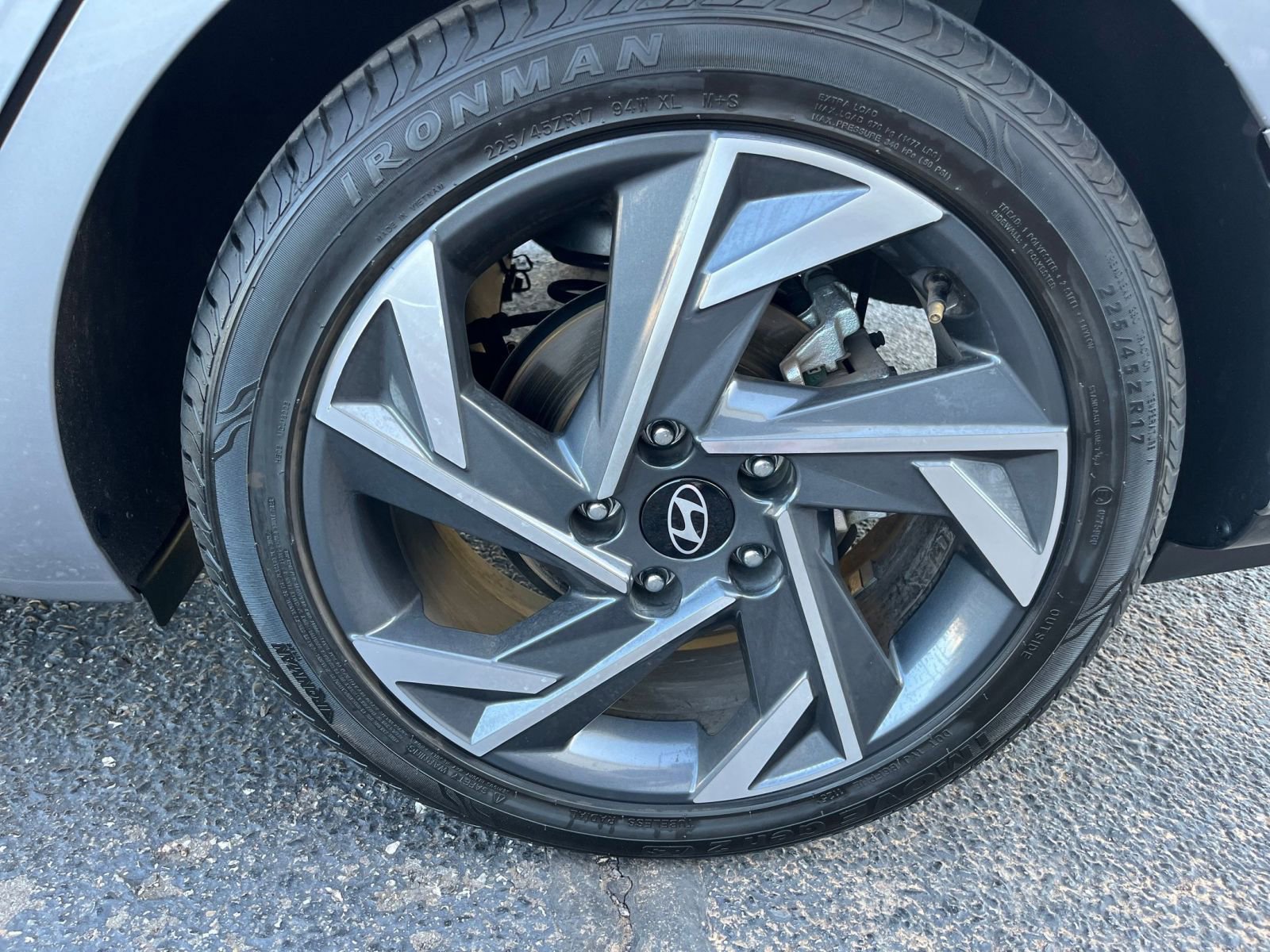 Thumbnail: 2025 Hyundai Elantra - 31