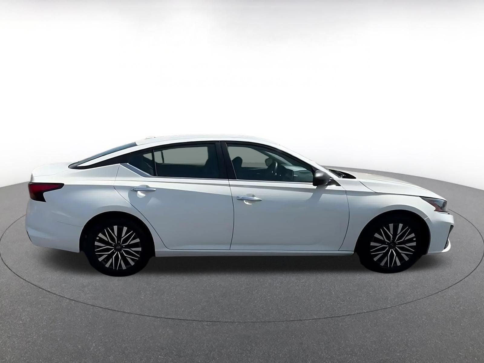 Thumbnail: 2025 Nissan Altima - 15
