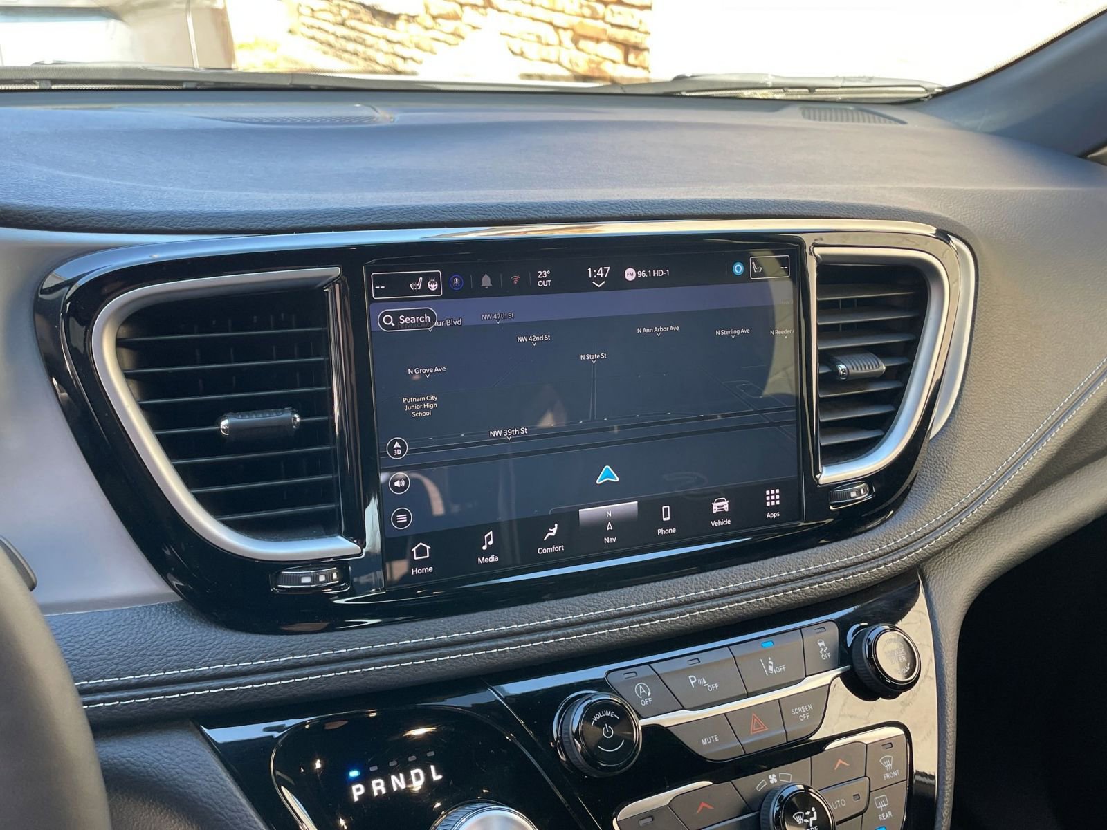 Thumbnail: 2025 Chrysler Pacifica - 20