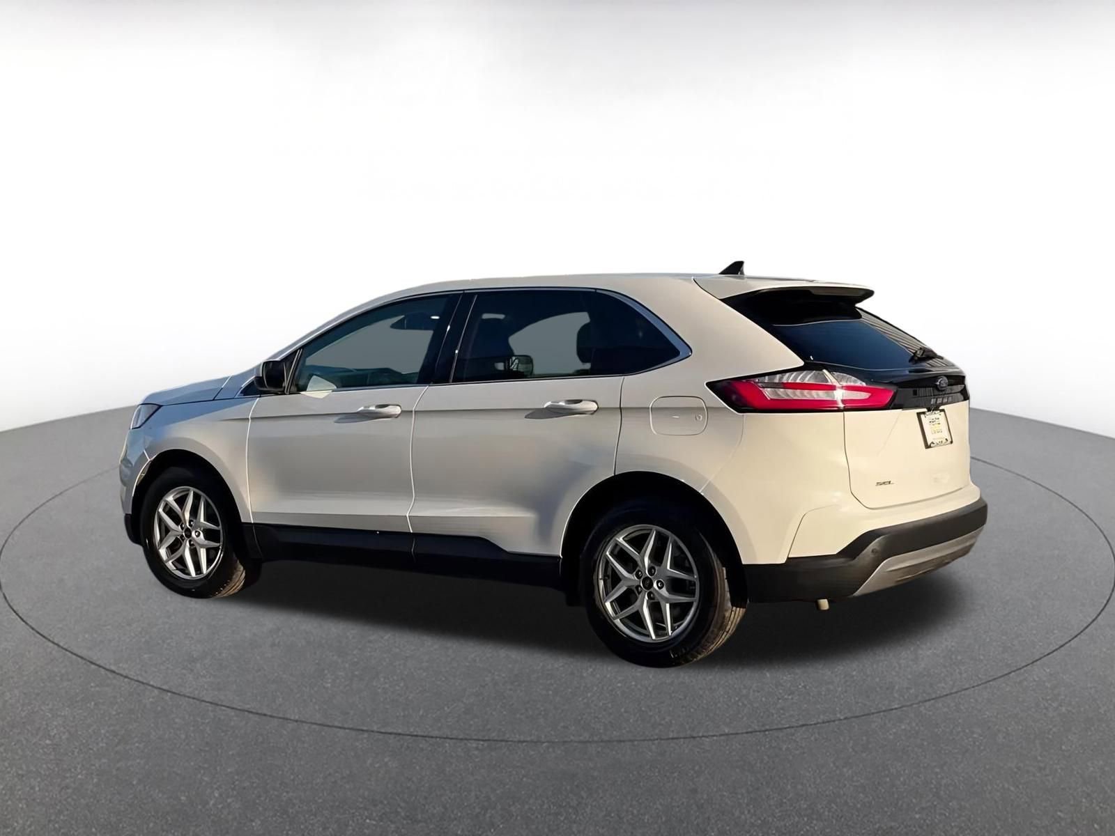 Thumbnail: 2024 Ford Edge - 11