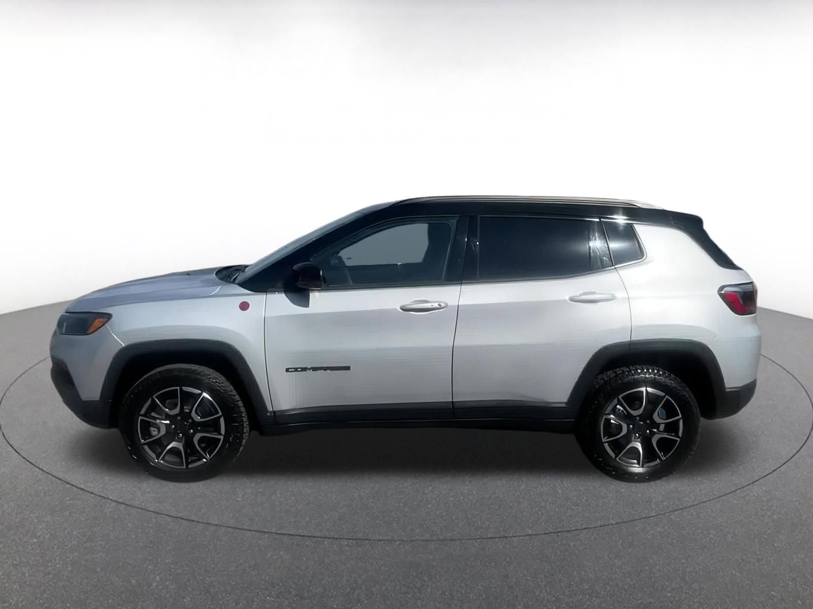 Thumbnail: 2025 Jeep Compass - 9