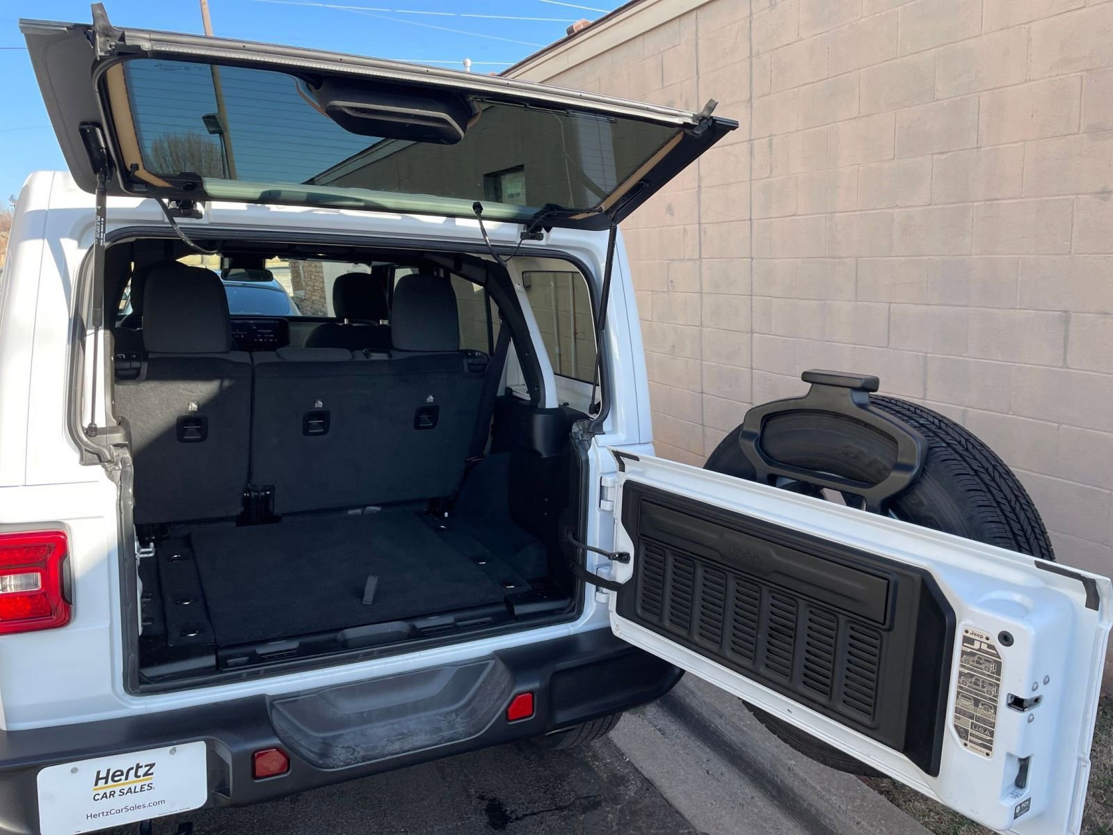 Thumbnail: 2025 Jeep Wrangler - 30