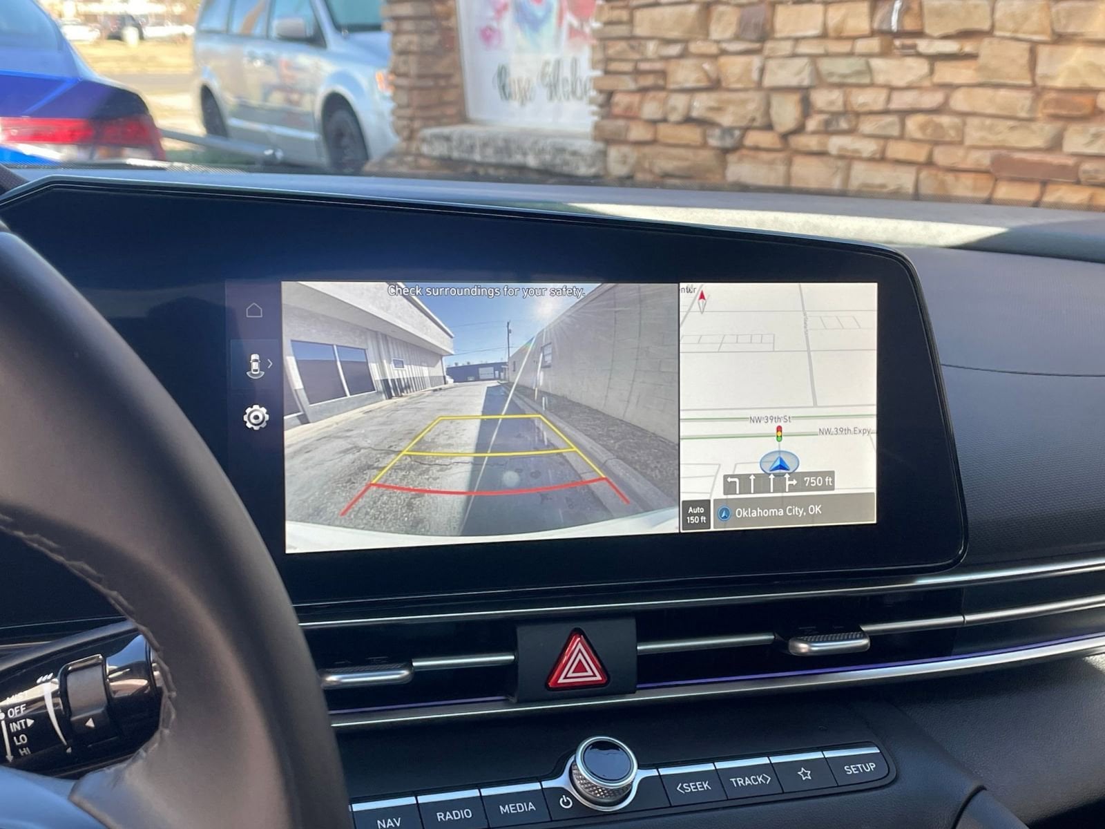 Thumbnail: 2025 Hyundai Elantra - 17