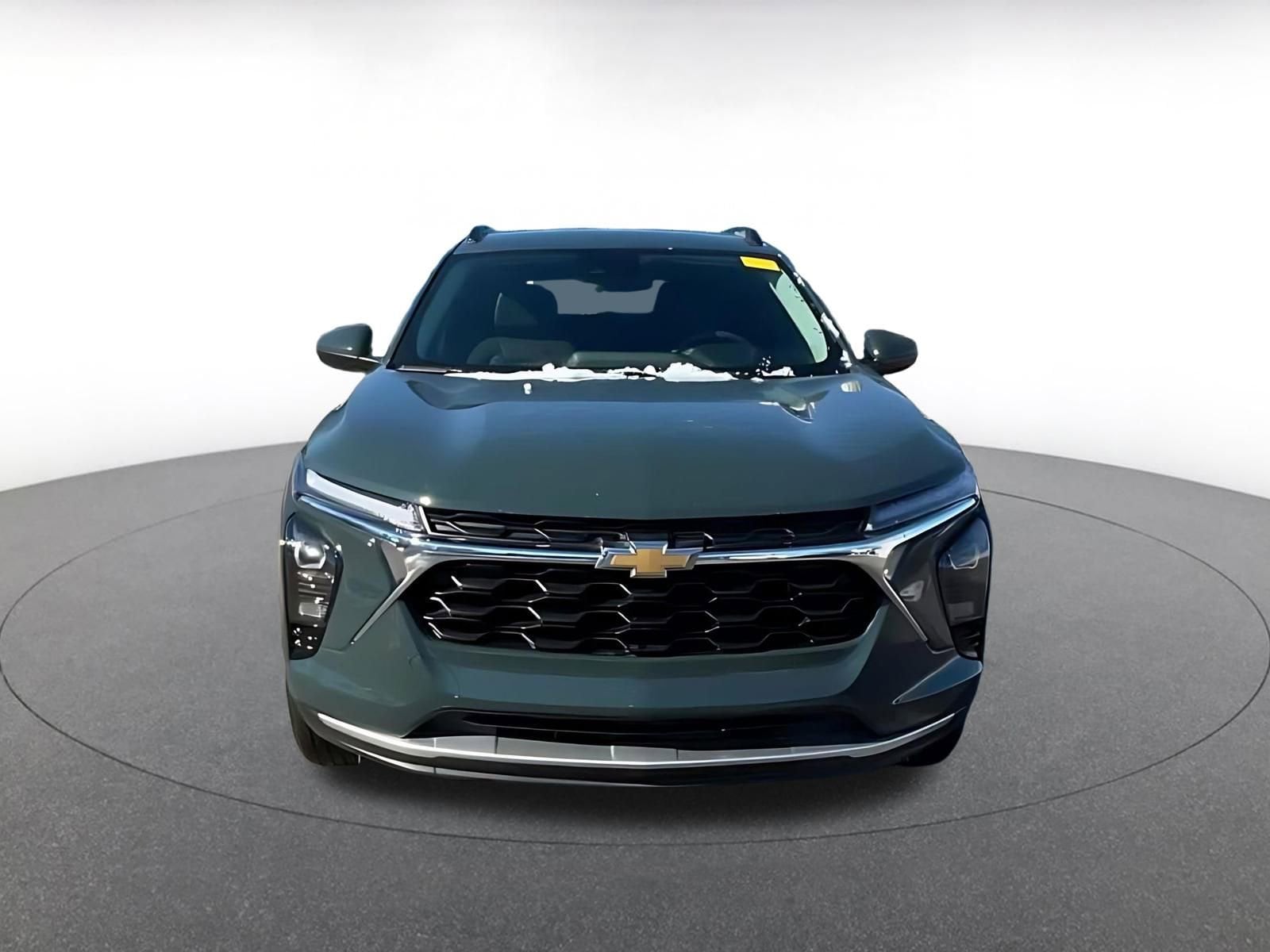Thumbnail: 2025 Chevrolet Trax - 4