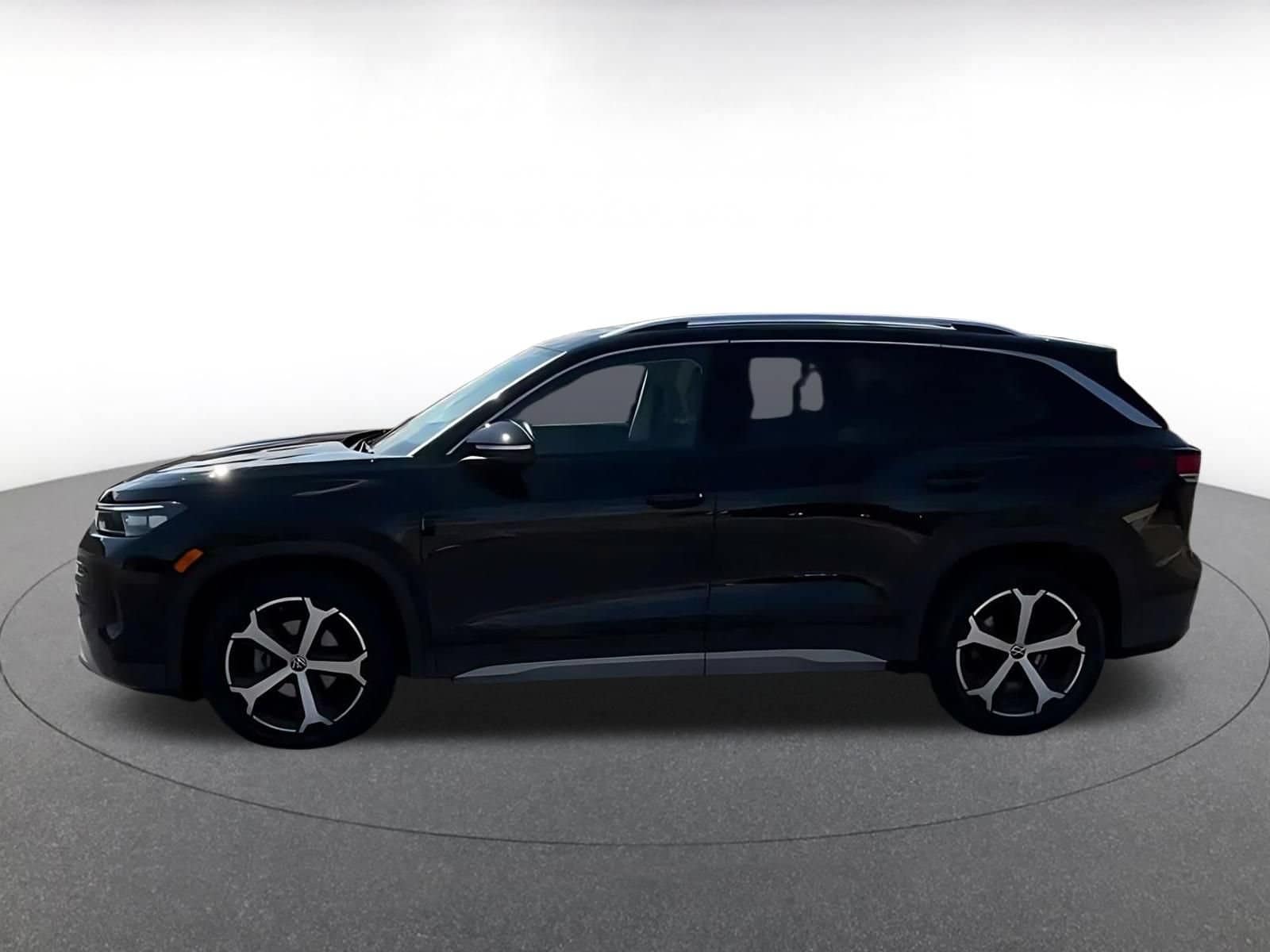 Thumbnail: 2026 Volkswagen Tiguan - 8