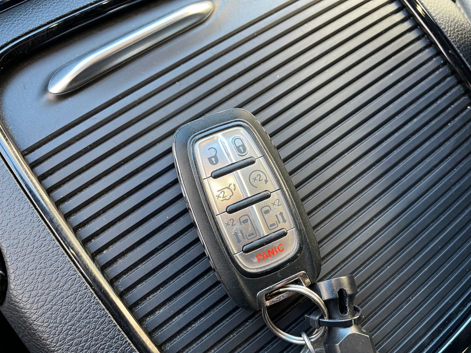 Thumbnail: 2025 Chrysler Pacifica - 28