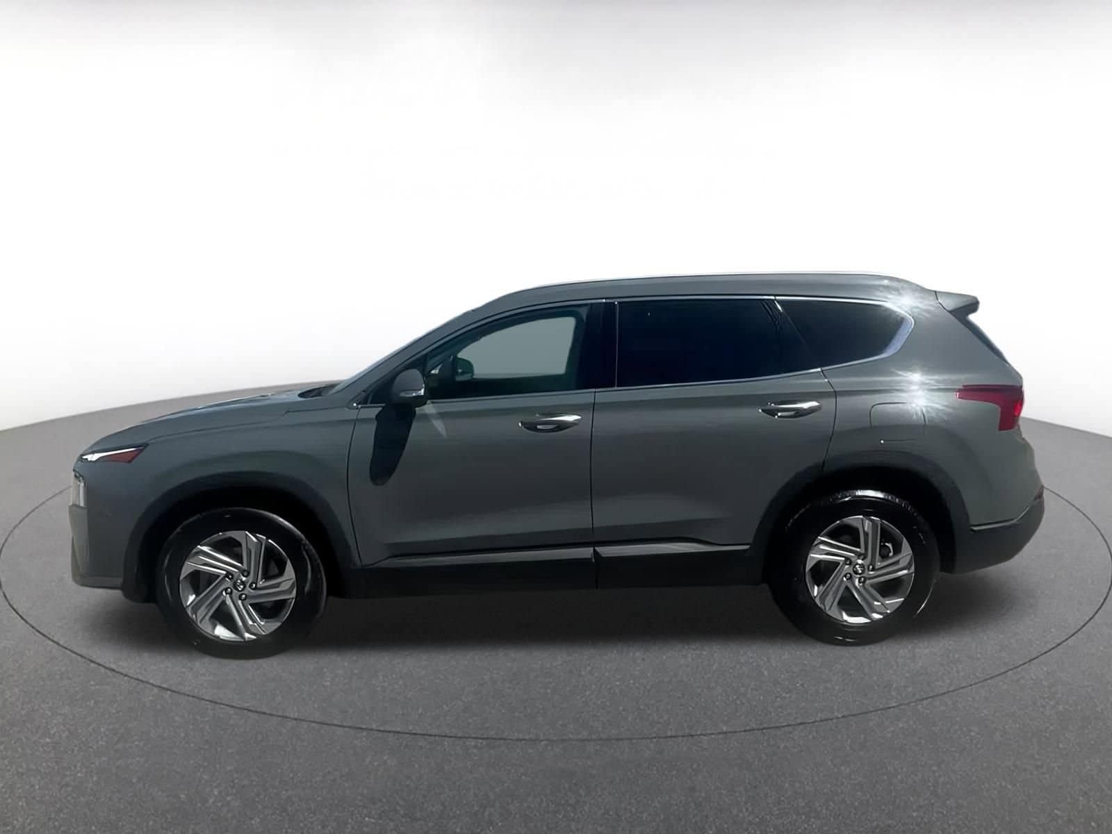 Thumbnail: 2023 Hyundai Santa Fe - 9