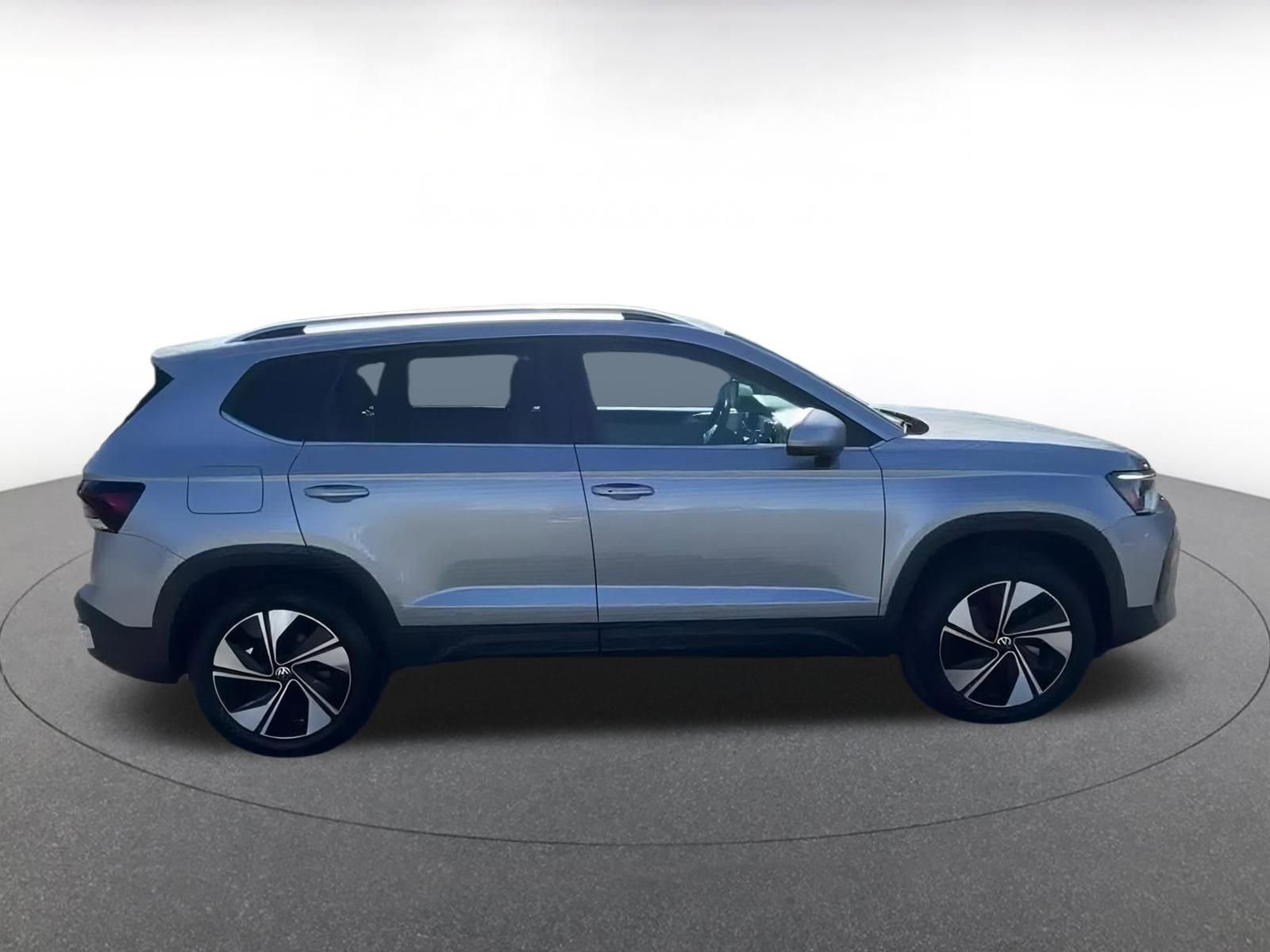 Thumbnail: 2025 Volkswagen Taos - 15