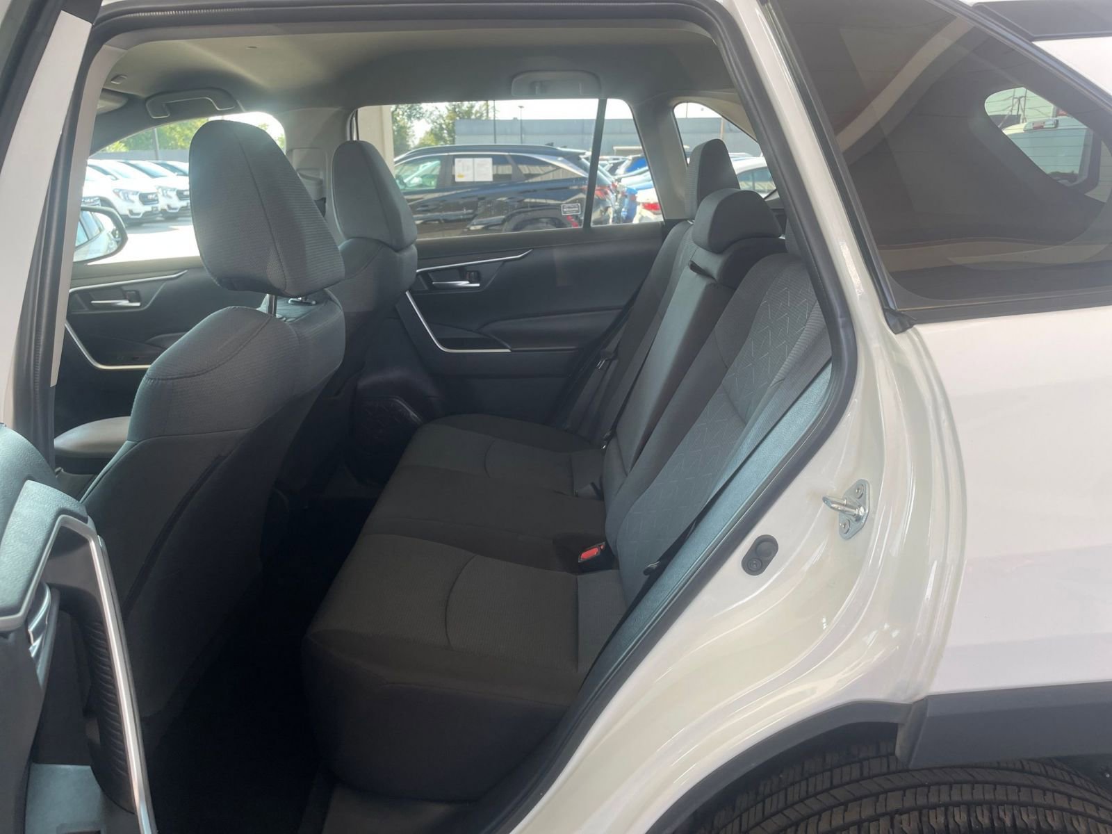 Thumbnail: 2025 Toyota RAV4 - 25