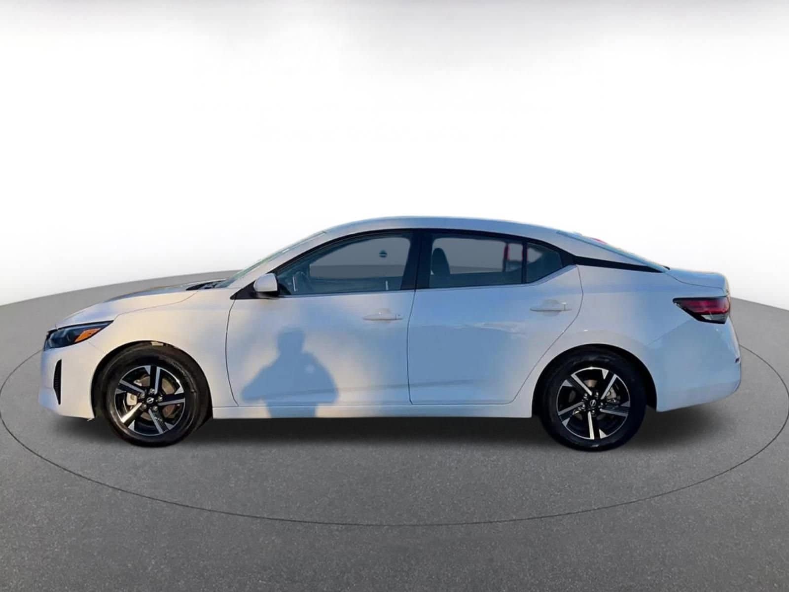 Thumbnail: 2025 Nissan Sentra - 9